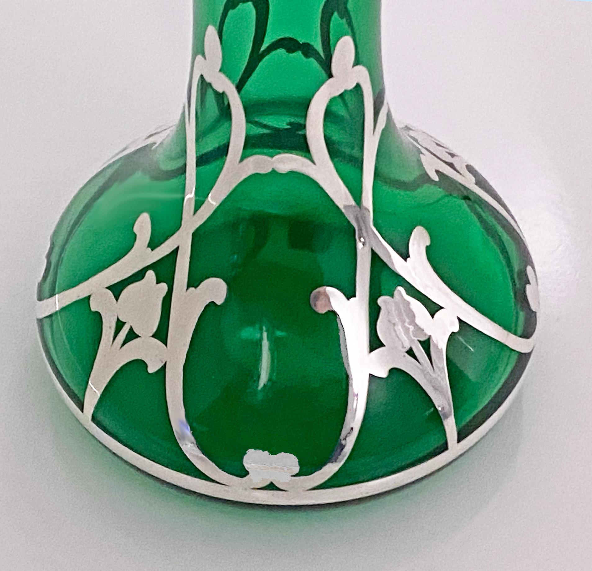Art Nouveau American Sterling Overlay Green Glass Vase C.1910 In Good Condition For Sale In Toronto, Ontario