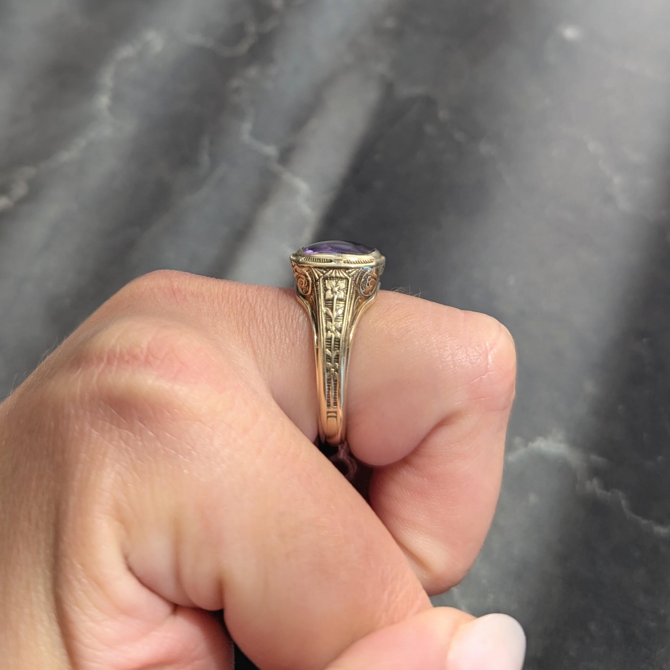 Anello con ametista Art Nouveau in oro giallo 14 carati, anello con vite floreale a scorrimento antico in vendita 4