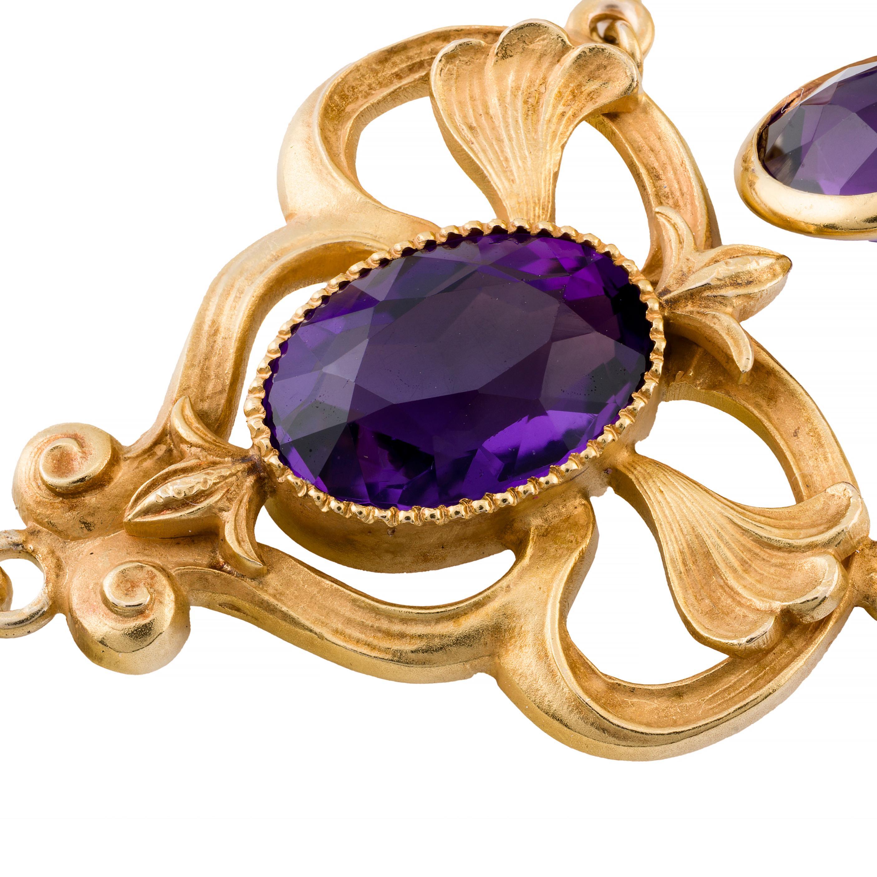 Women's Art Nouveau Amethyst Festoon Necklace in 14 Karat Yellow Gold by Durand For Sale