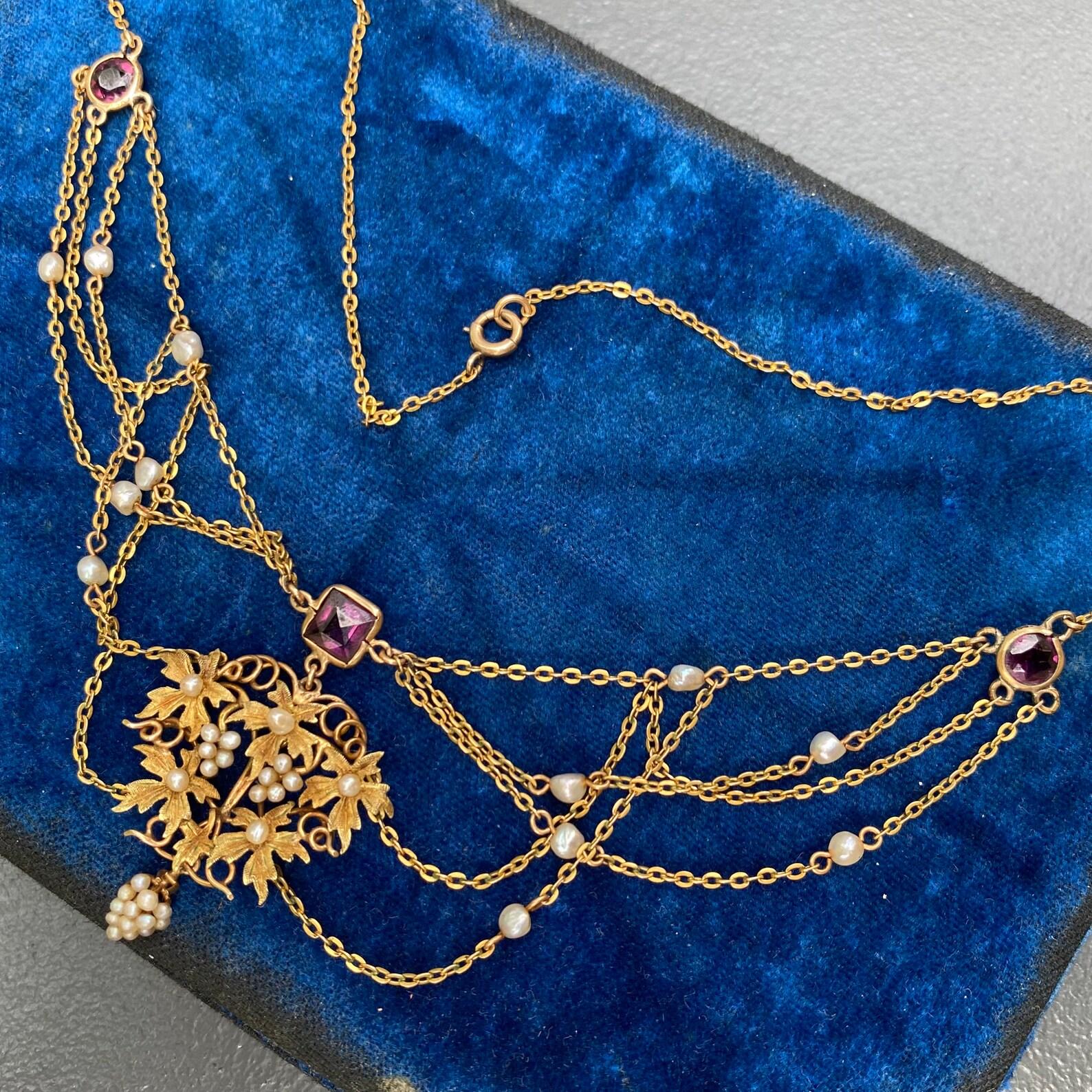 Women's Art Nouveau Amethyst Seed Pearls Festoon Necklace Gold For Sale