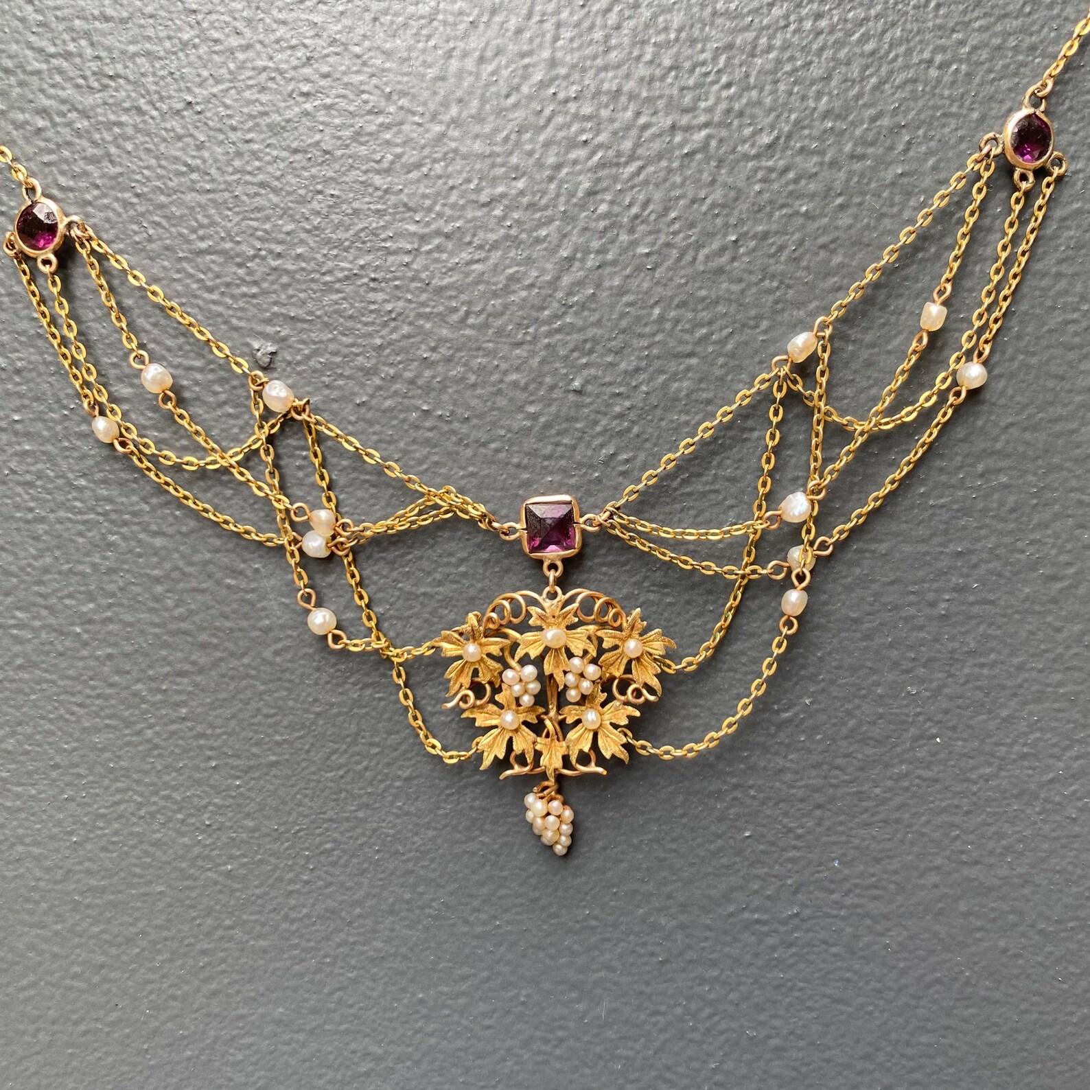 Art Nouveau Amethyst Seed Pearls Festoon Necklace Gold For Sale 1