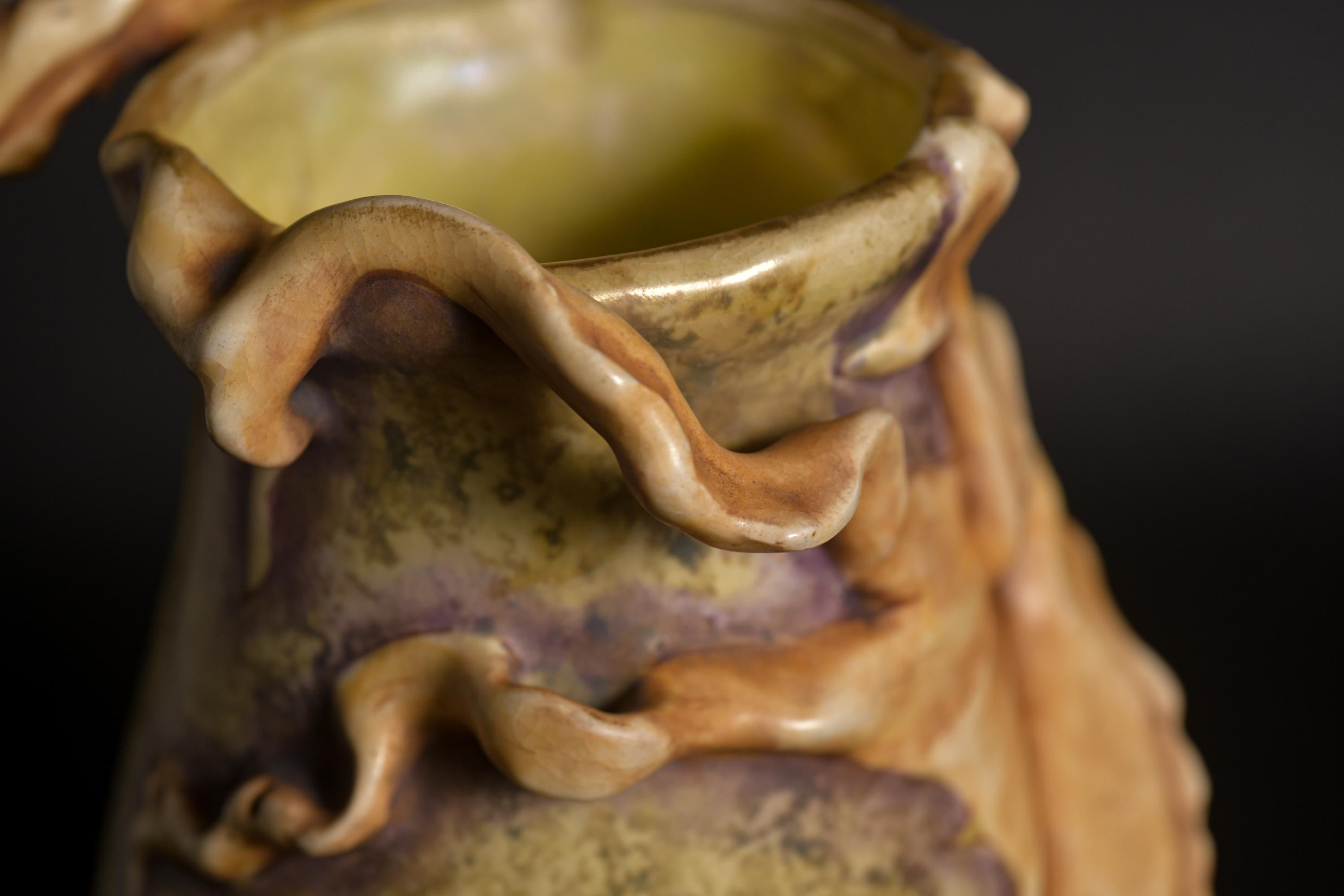 Angry, Webgefasste Jugendstil-Vase mit Meeresmonstermotiven aus dem Jugendstil von Eduard Stellmacher für Amphora im Angebot 9