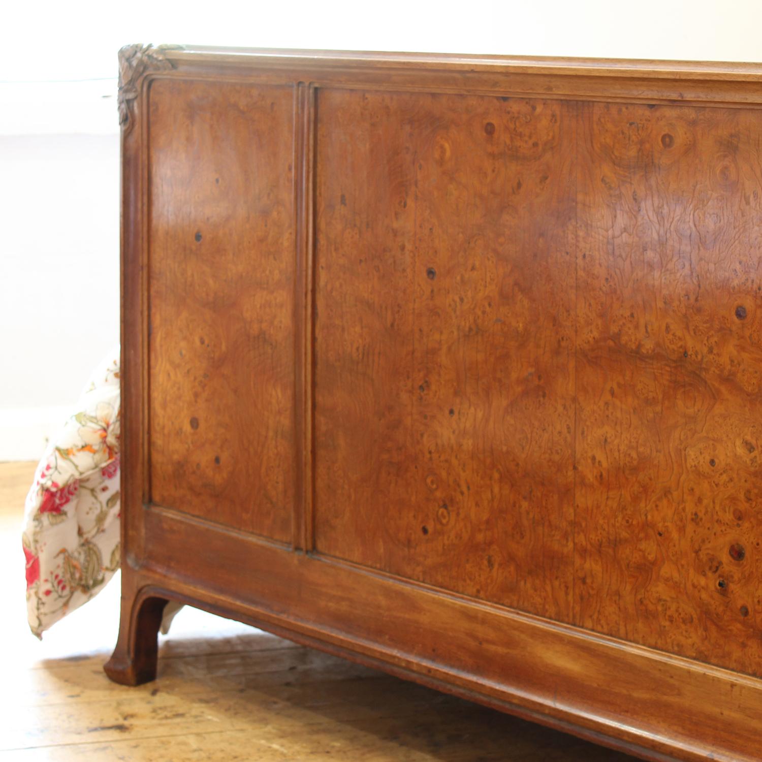 Art Nouveau Antique Bed in Burr Walnut, WK194 In Good Condition In Wrexham, GB