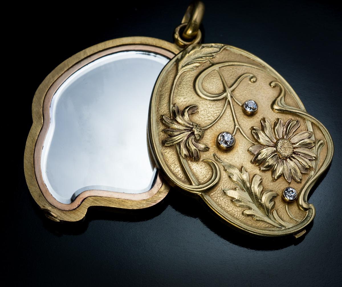 art nouveau locket