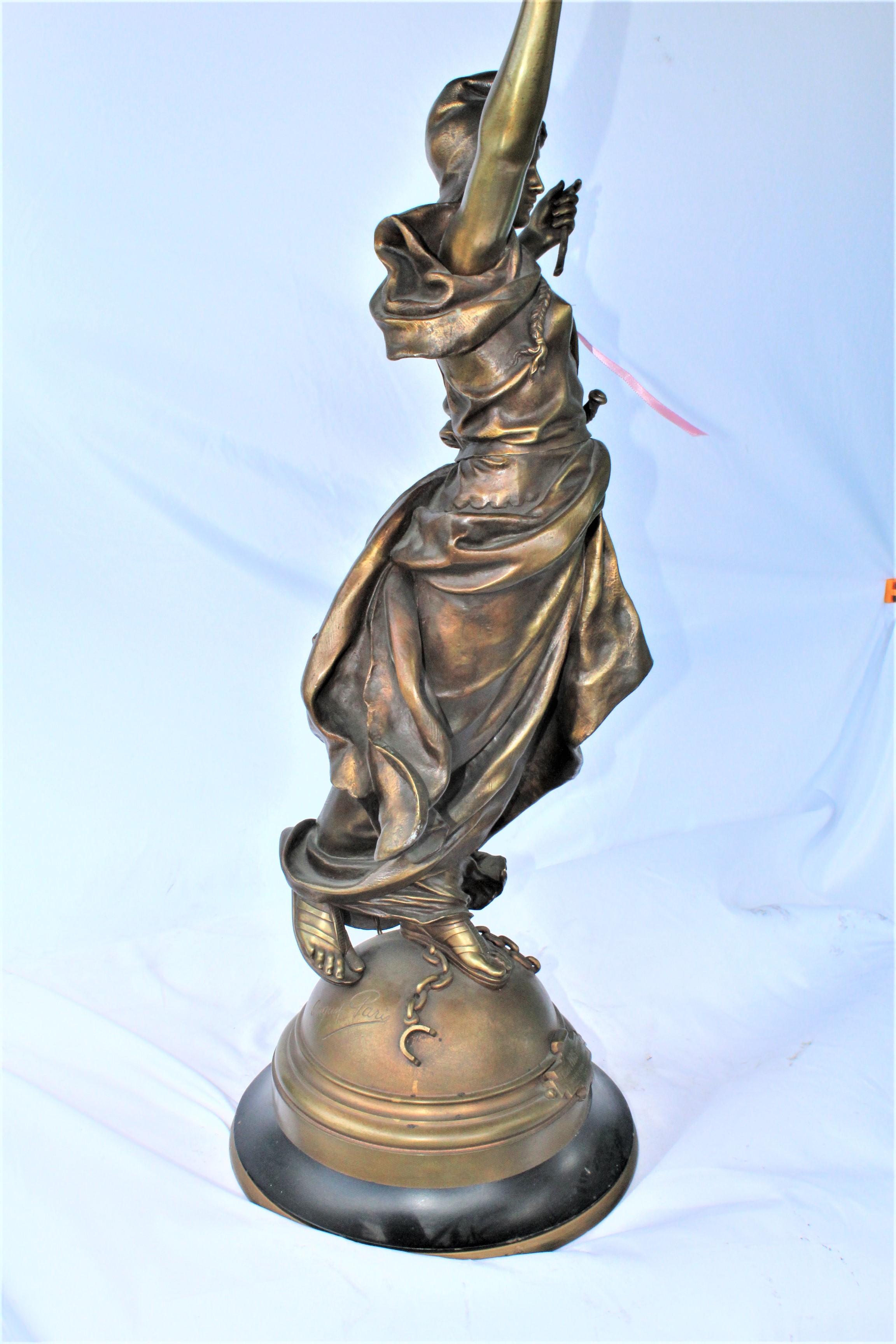 Art Nouveau Antique Lady Bronze 19th Century Large In Fair Condition For Sale In Los Angeles, CA