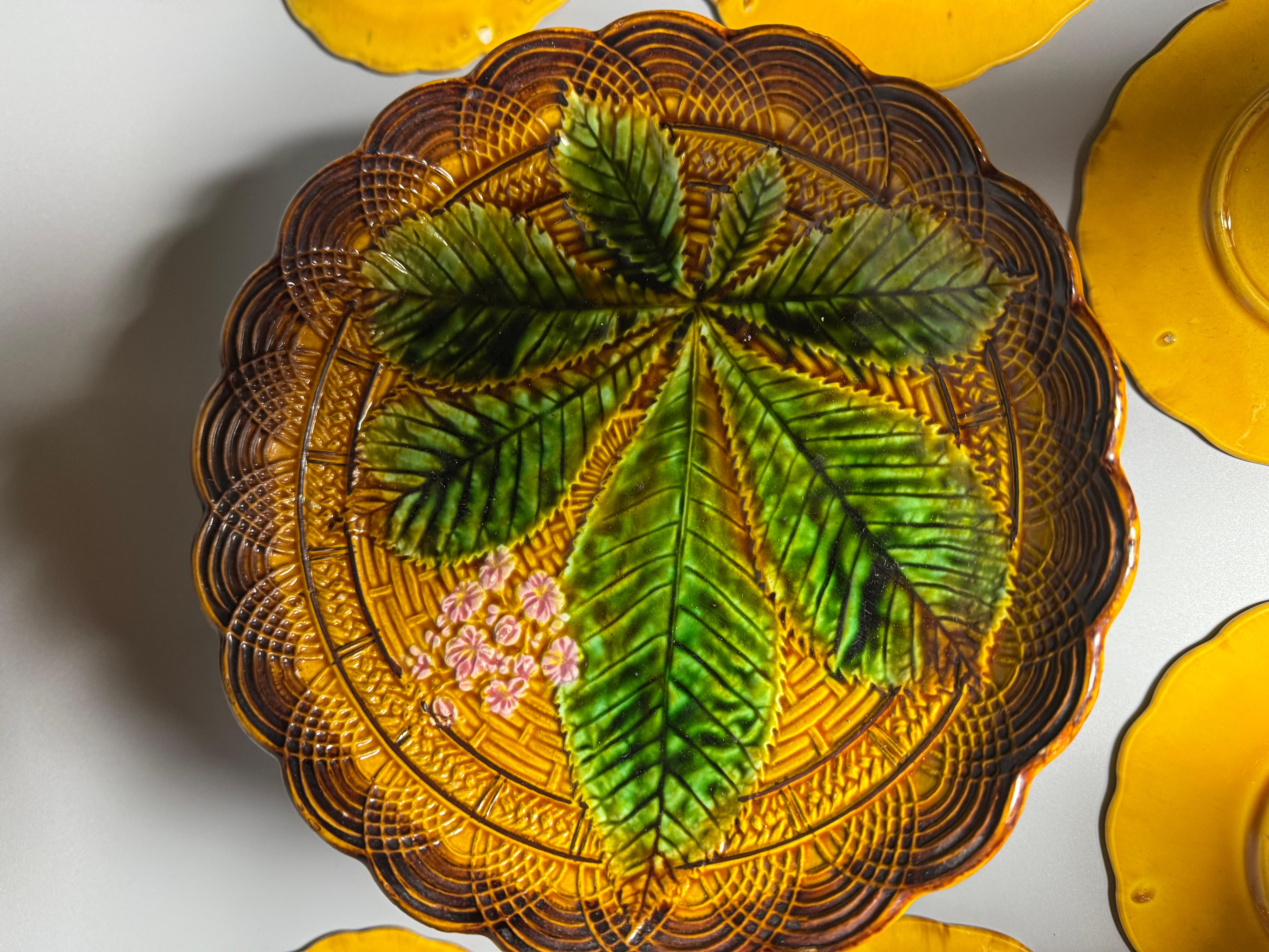 Art Nouveau Majolica Villeroy & Boch  Set  Fruit Stand Plates 1880 For Sale 9