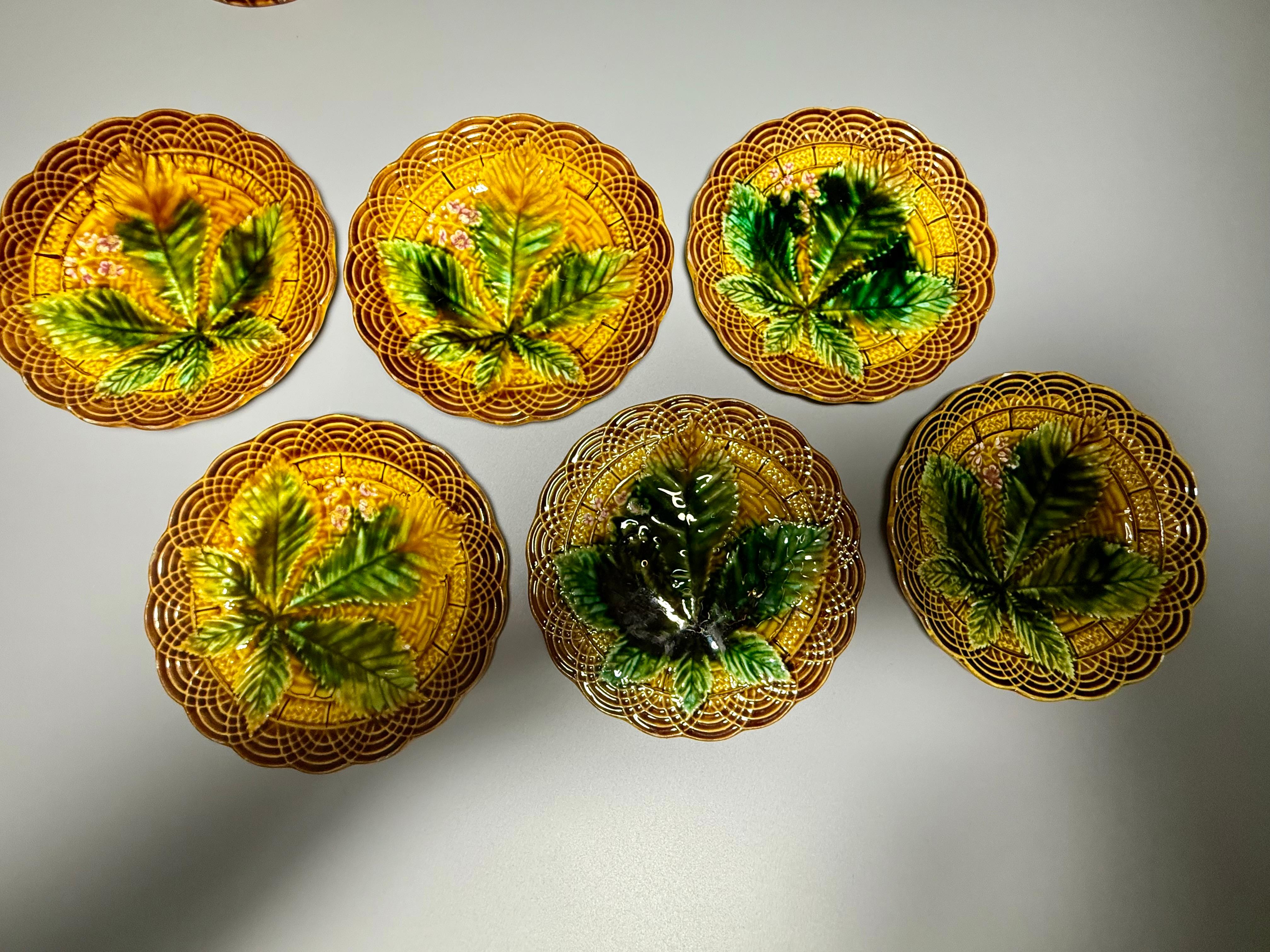 19th Century Art Nouveau Majolica Villeroy & Boch  Set  Fruit Stand Plates 1880 For Sale