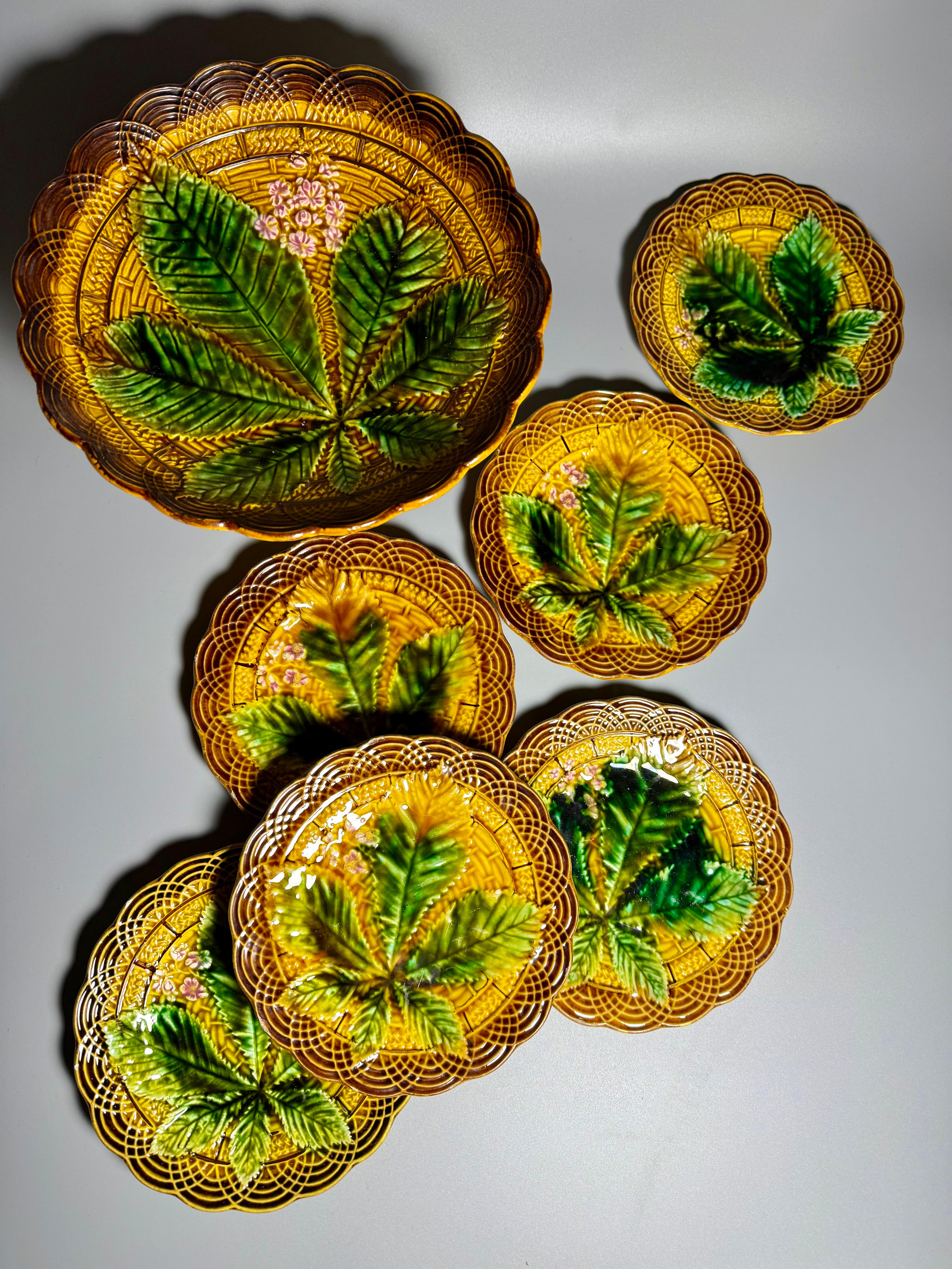 Art Nouveau Majolica Villeroy & Boch  Set  Fruit Stand Plates 1880 For Sale 2