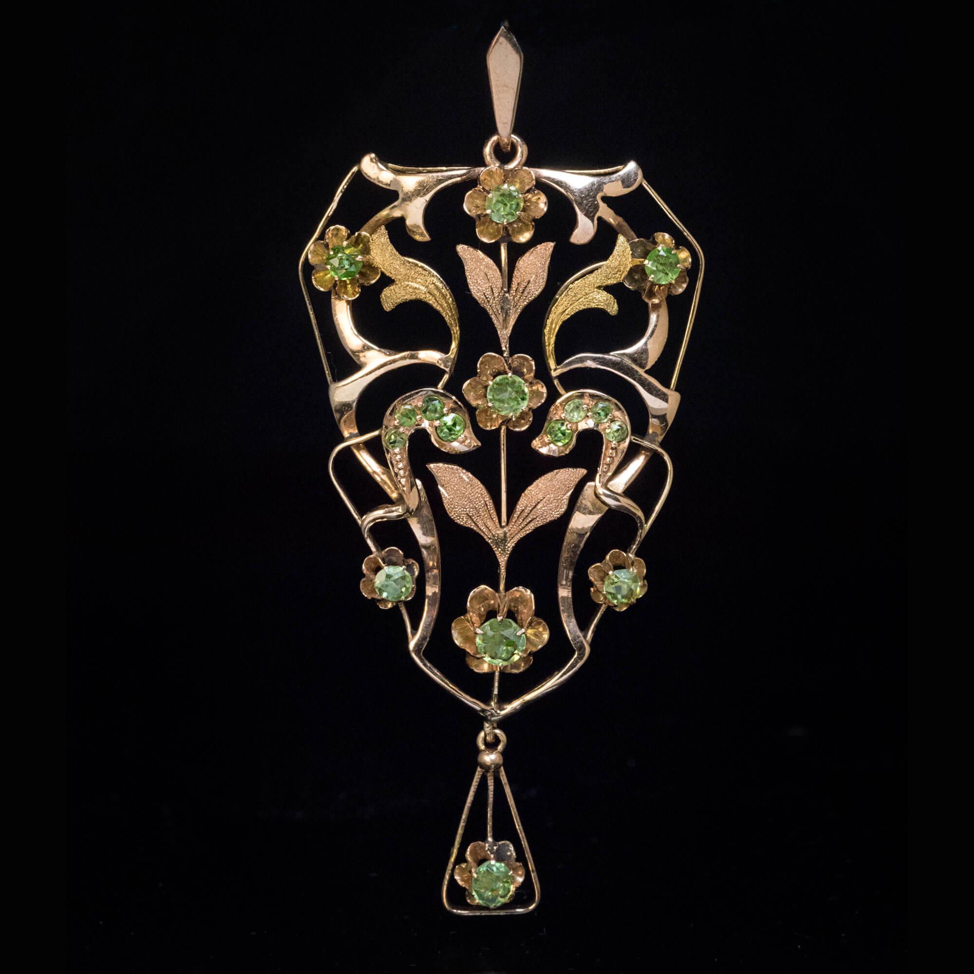 Art Nouveau Antique Russian Demantoid Gold Pendant For Sale 1