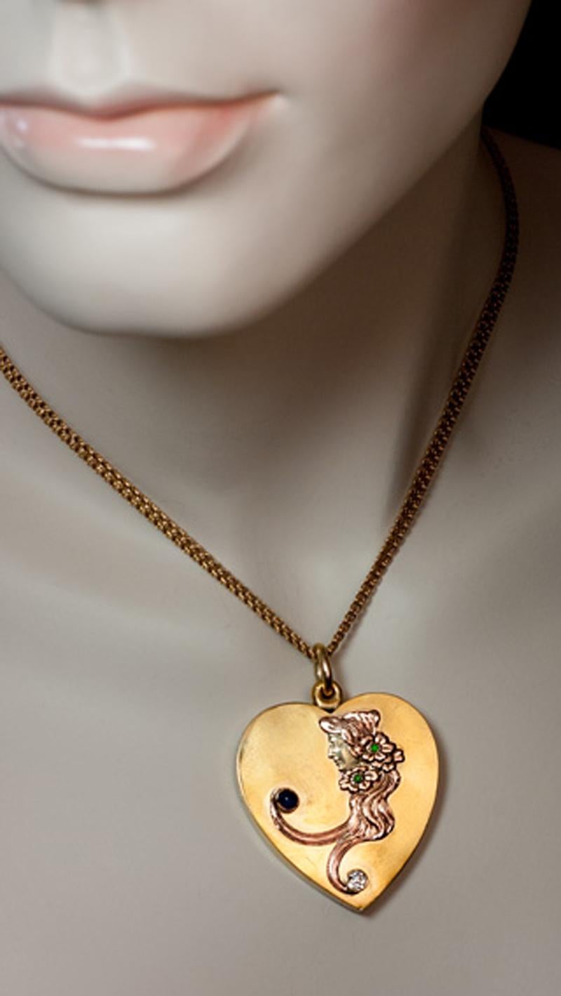 Taglio vecchia miniera Antico medaglione russo a forma di cuore scorrevole Art Nouveau in vendita