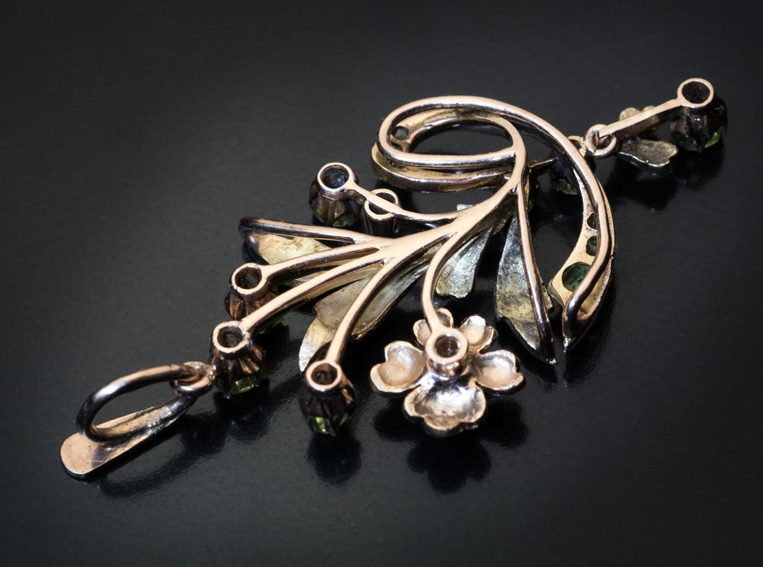 Women's Art Nouveau Antique Russian Two-Color Gold Demantoid Pendant