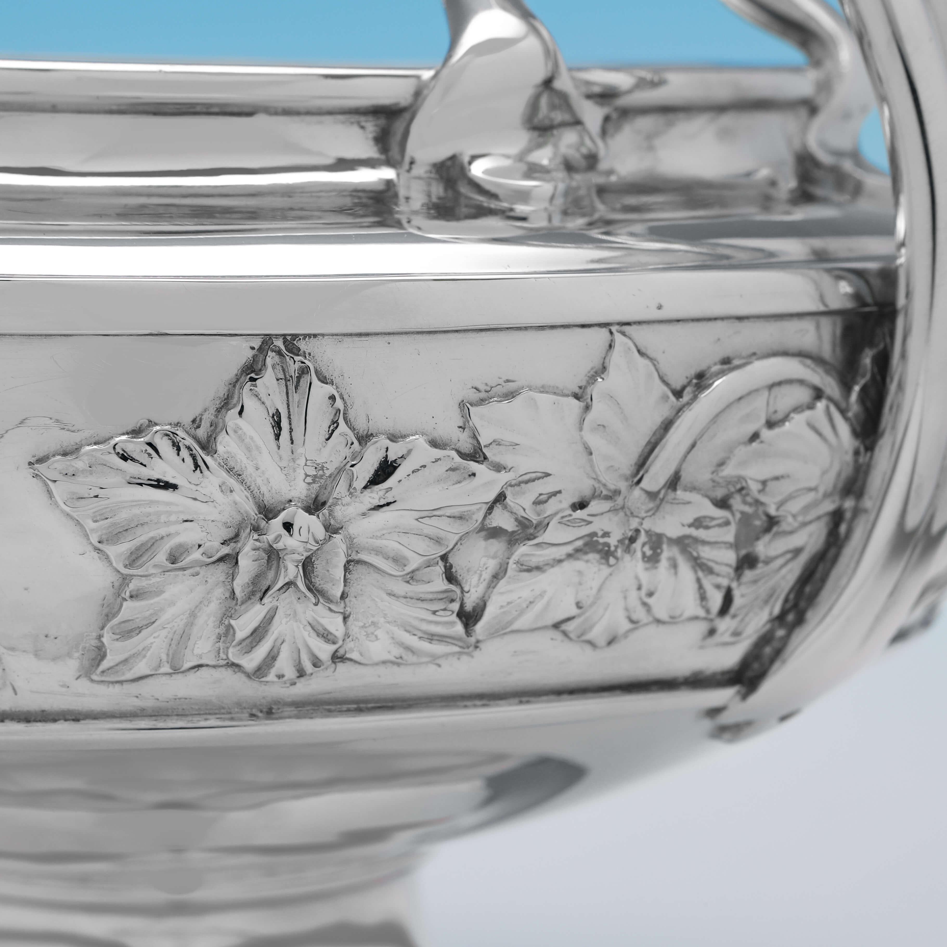Early 20th Century Art Nouveau Antique Sterling Silver Bowl - London 1907 For Sale