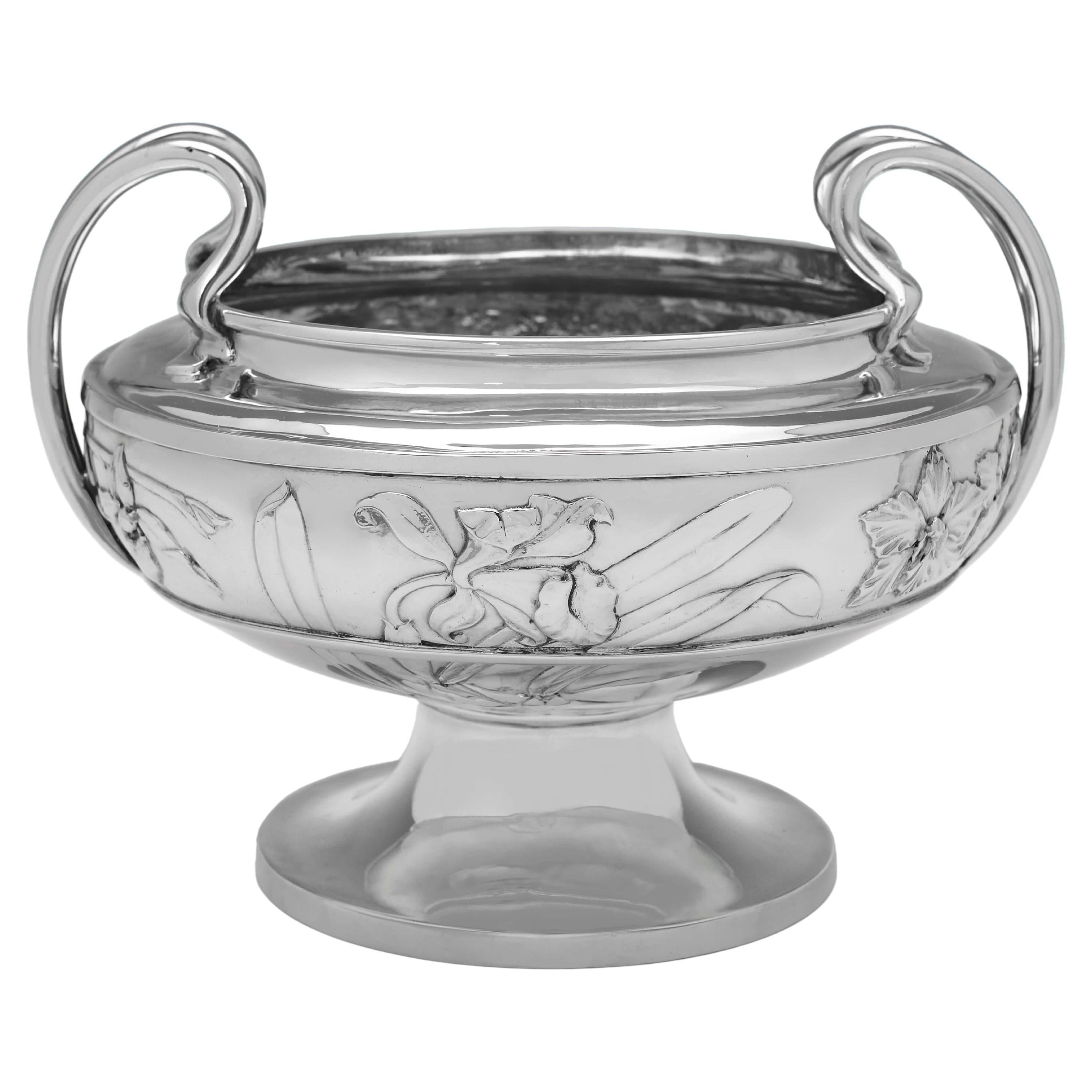 Art Nouveau Antique Sterling Silver Bowl - London 1907 For Sale