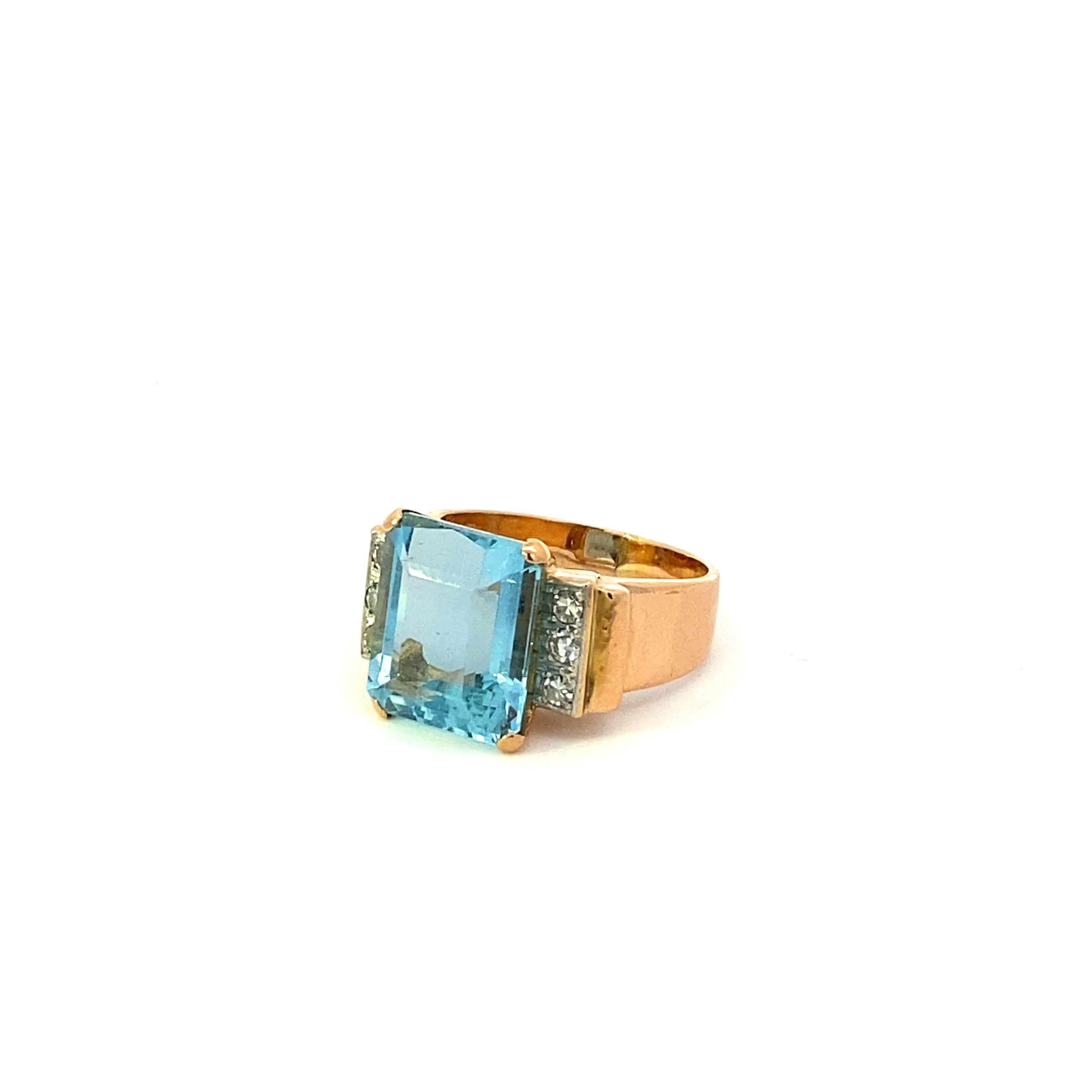 Women's or Men's Art Nouveau Aquamarine and Diamond Ring For Sale