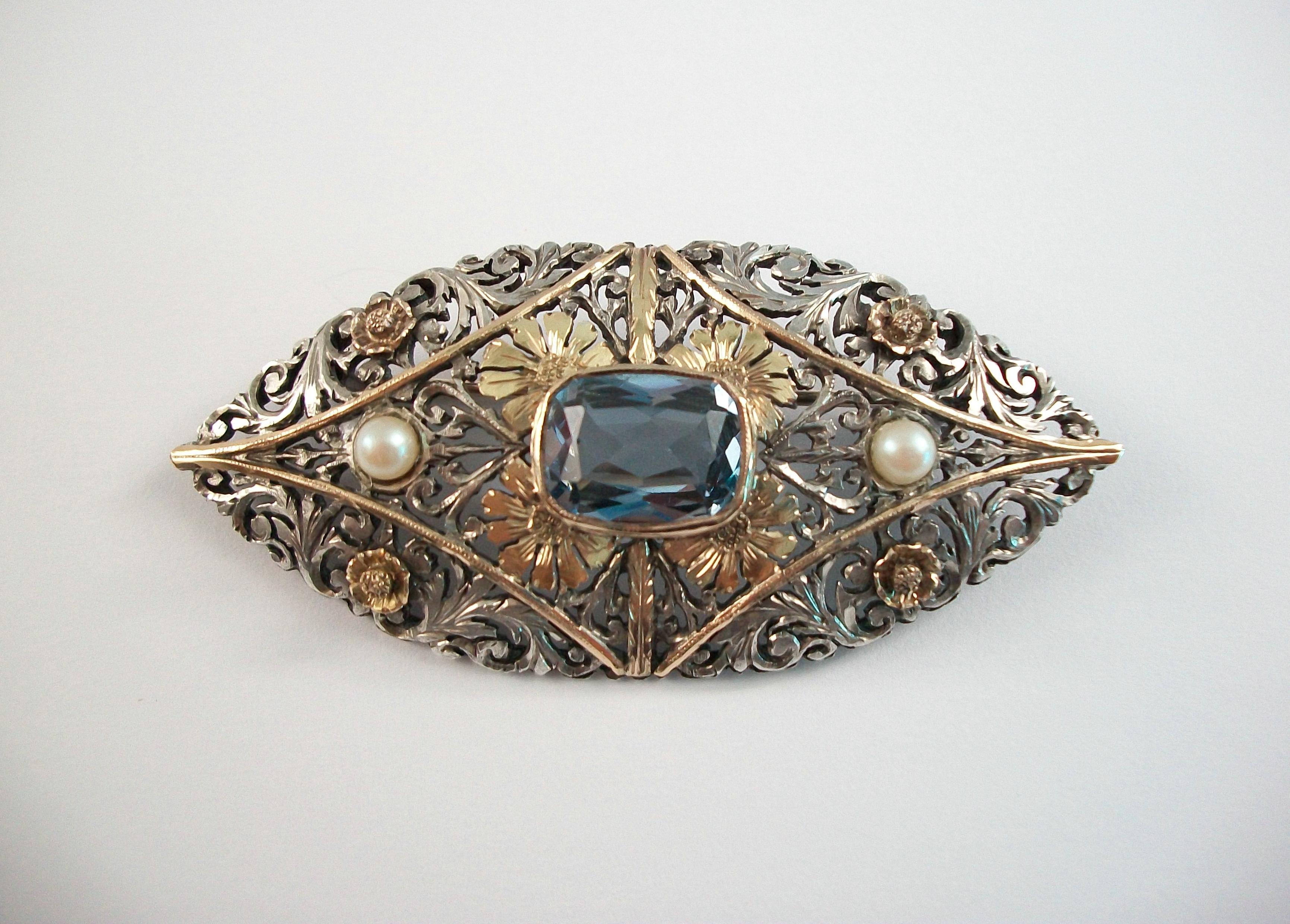 Art Nouveau Aquamarine & Pearl Brooch Set in Silver & Gold - France - Circa 1900 For Sale 6