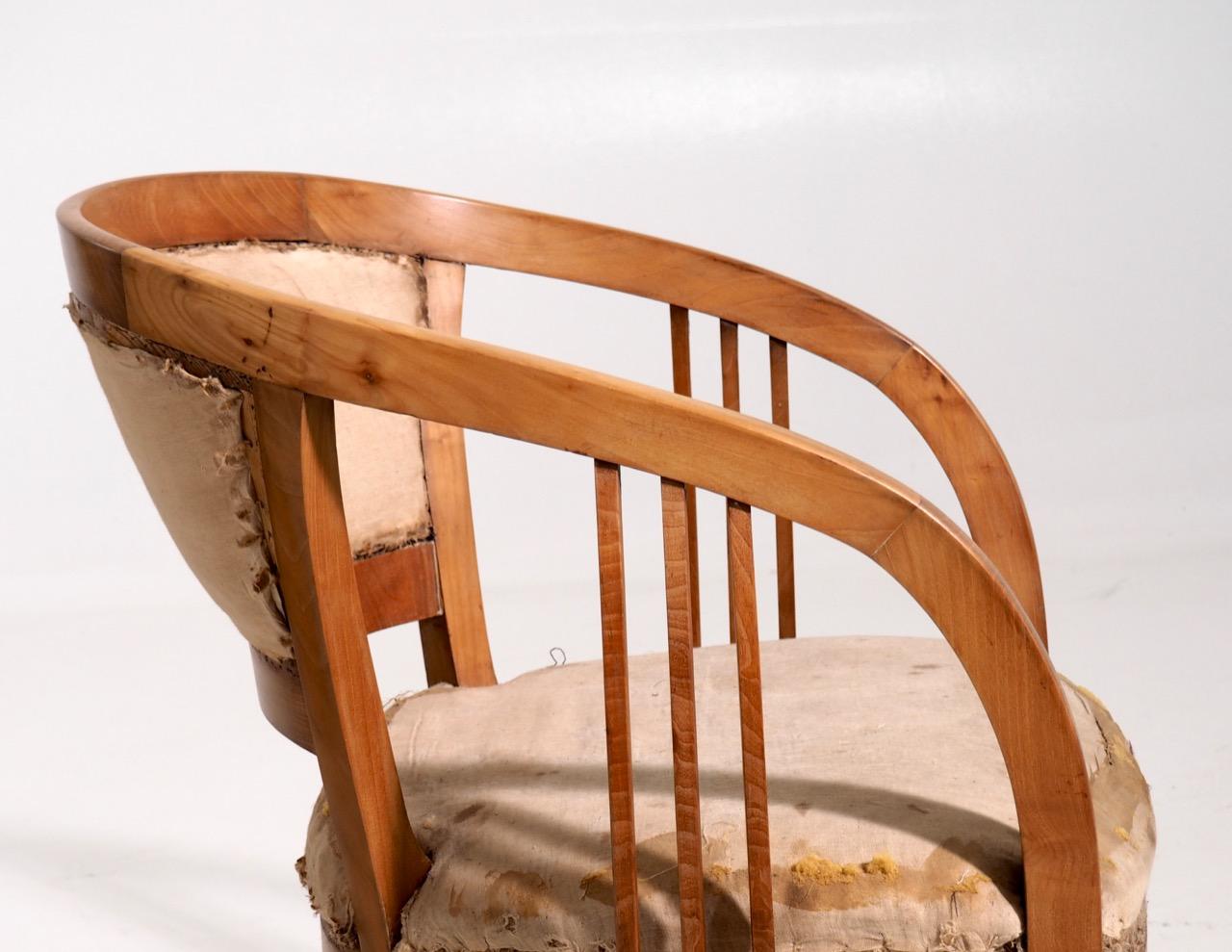 Art Nouveau Sessel:: um 1905 im Angebot 1