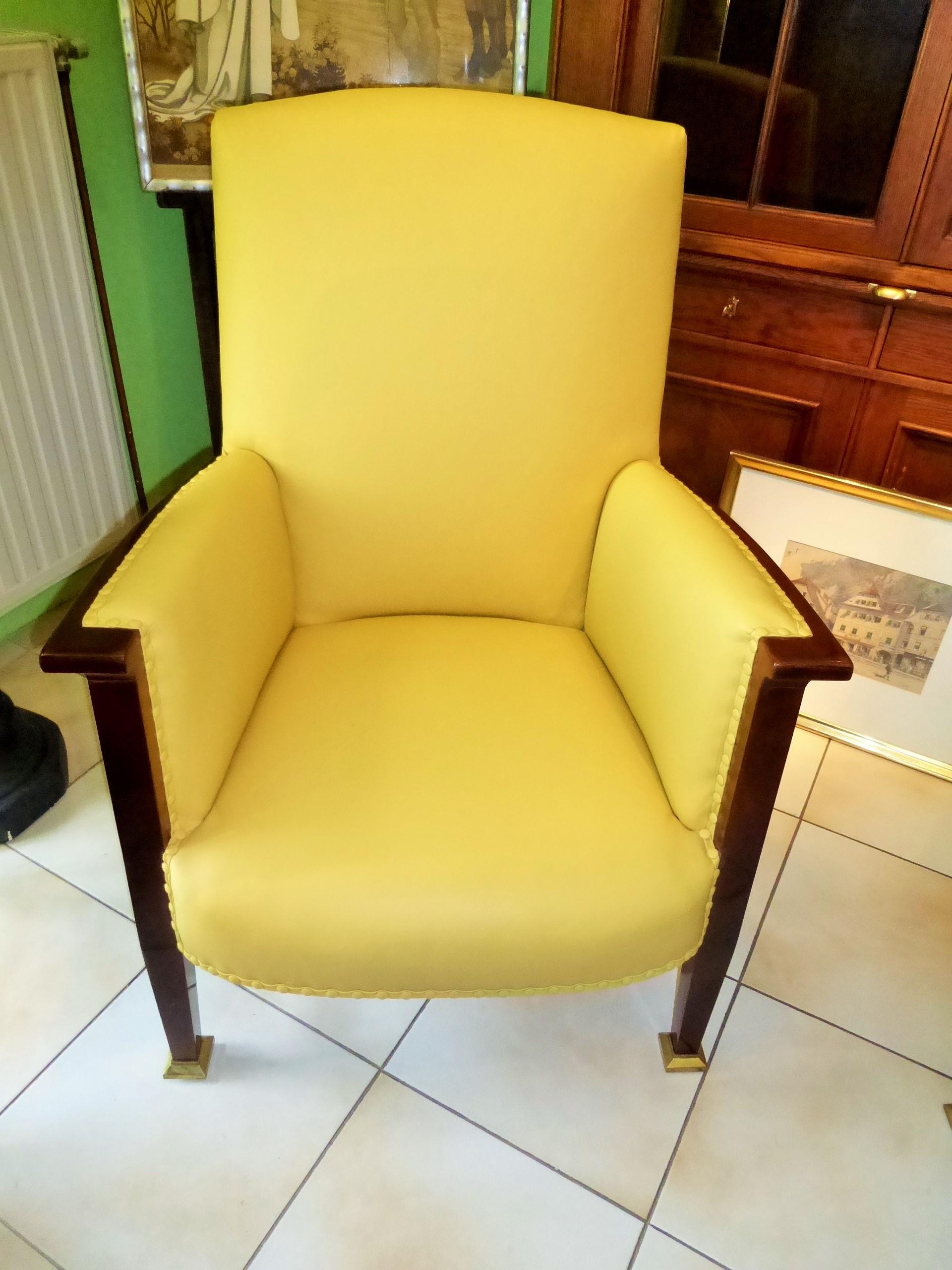 Art Nouveau Armchairs from 1910 Made of Mahogany with Yellow Leather In Excellent Condition For Sale In Senden, NRW