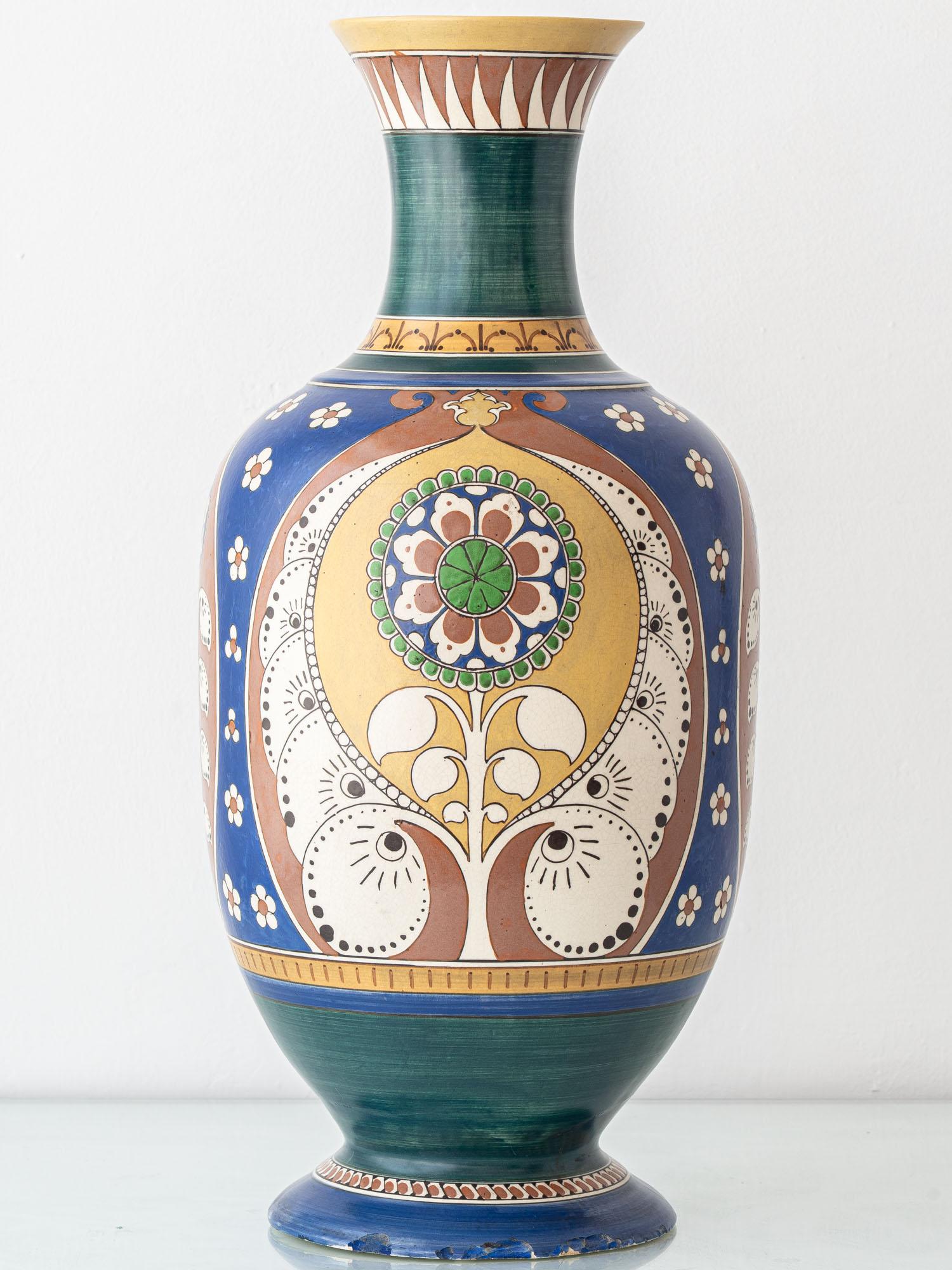 Dutch Art Nouveau–Art Deco Monumental Lindus Vase, Arnhemsche Fayencefabriek, 1910s For Sale