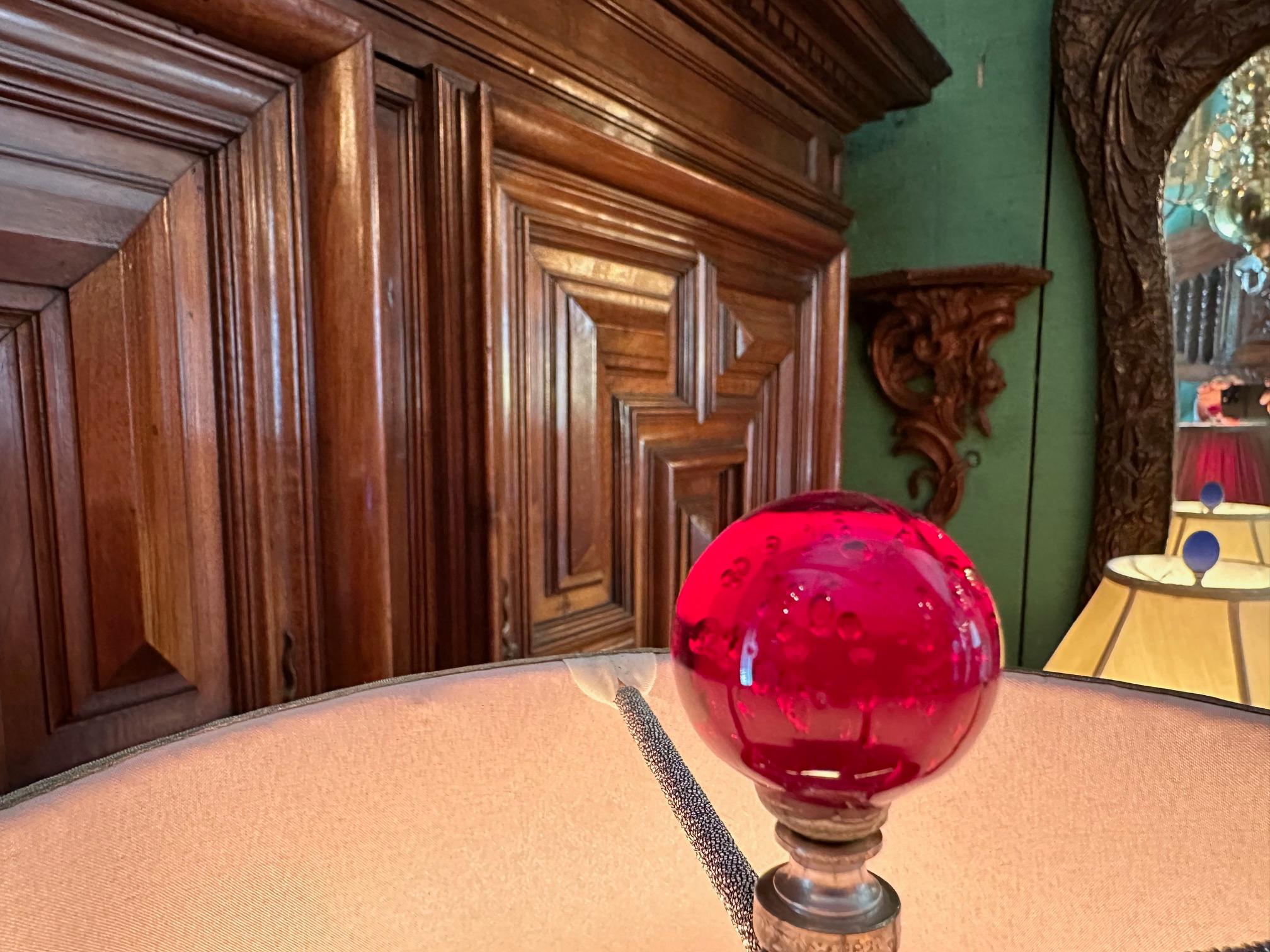 Fait main Lampe de bureau Art Nouveau Art Déco en forme d'urne en argent avec abat-jour ancien LA CA en vente