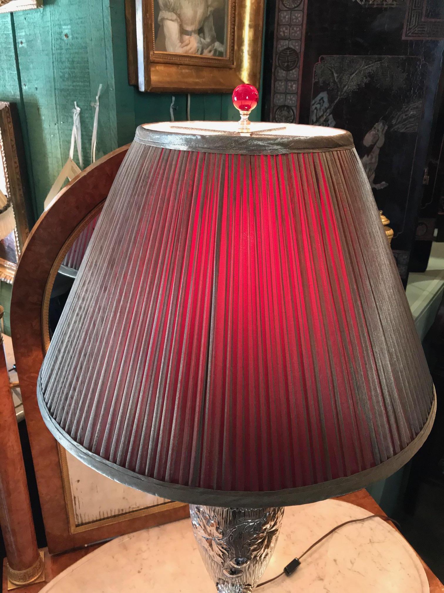 Lampe de bureau Art Nouveau Art Déco en forme d'urne en argent avec abat-jour ancien LA CA en vente 2