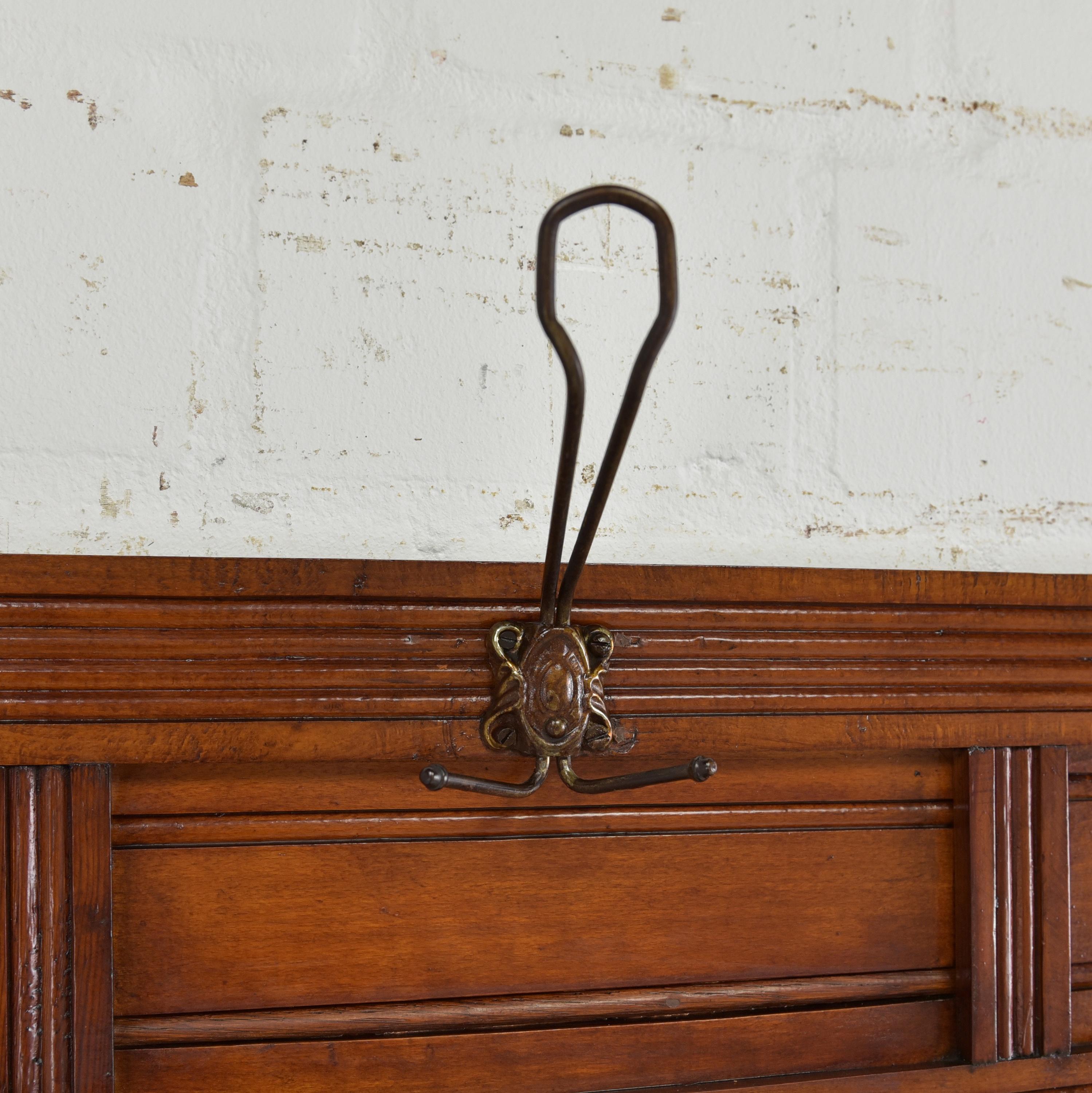 Art Nouveau / Art Deco Wardrobe in Oak, 1925 For Sale 2