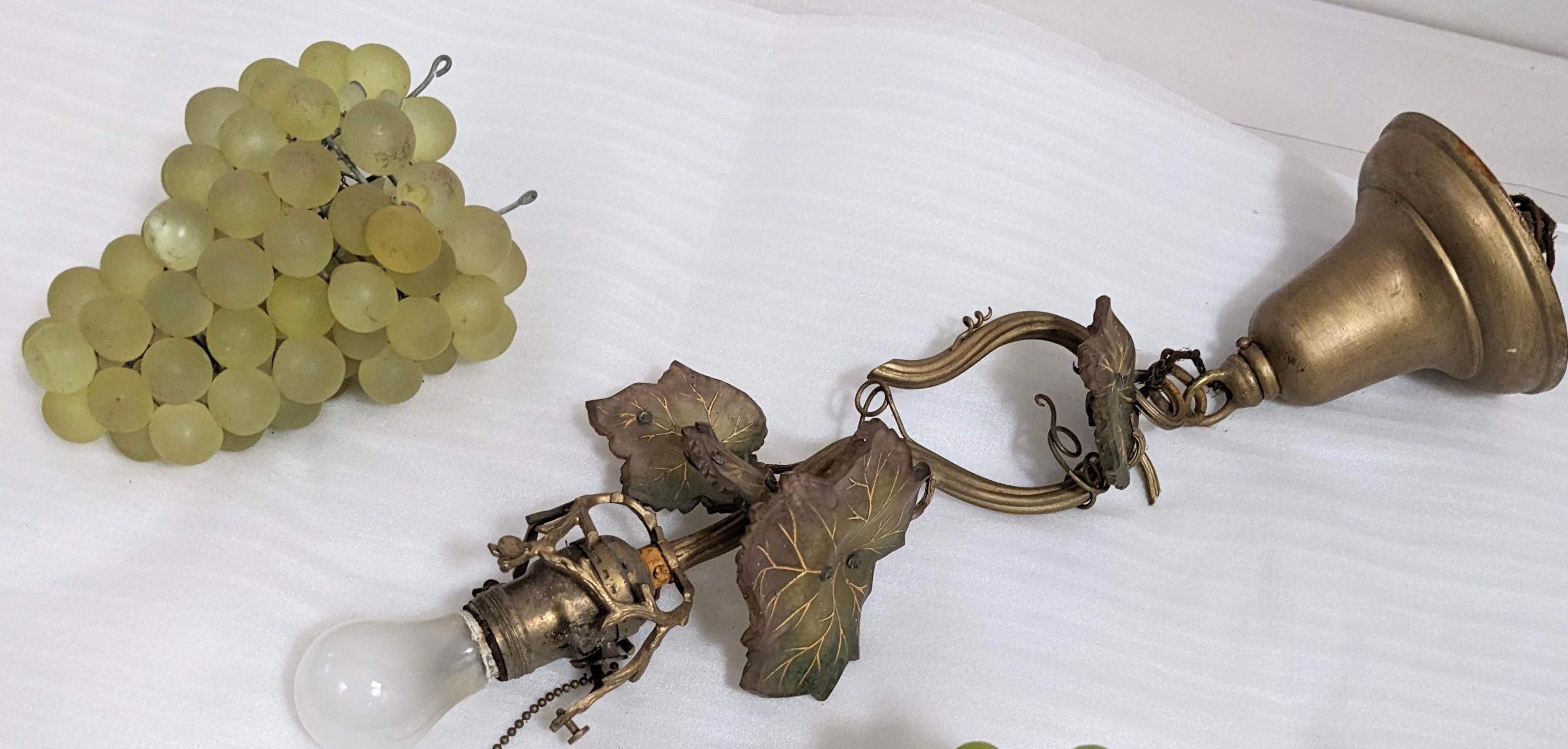 Verre brun Lampe à suspension Art Nouveau en forme de raisin avec 2 abat-jour en vente