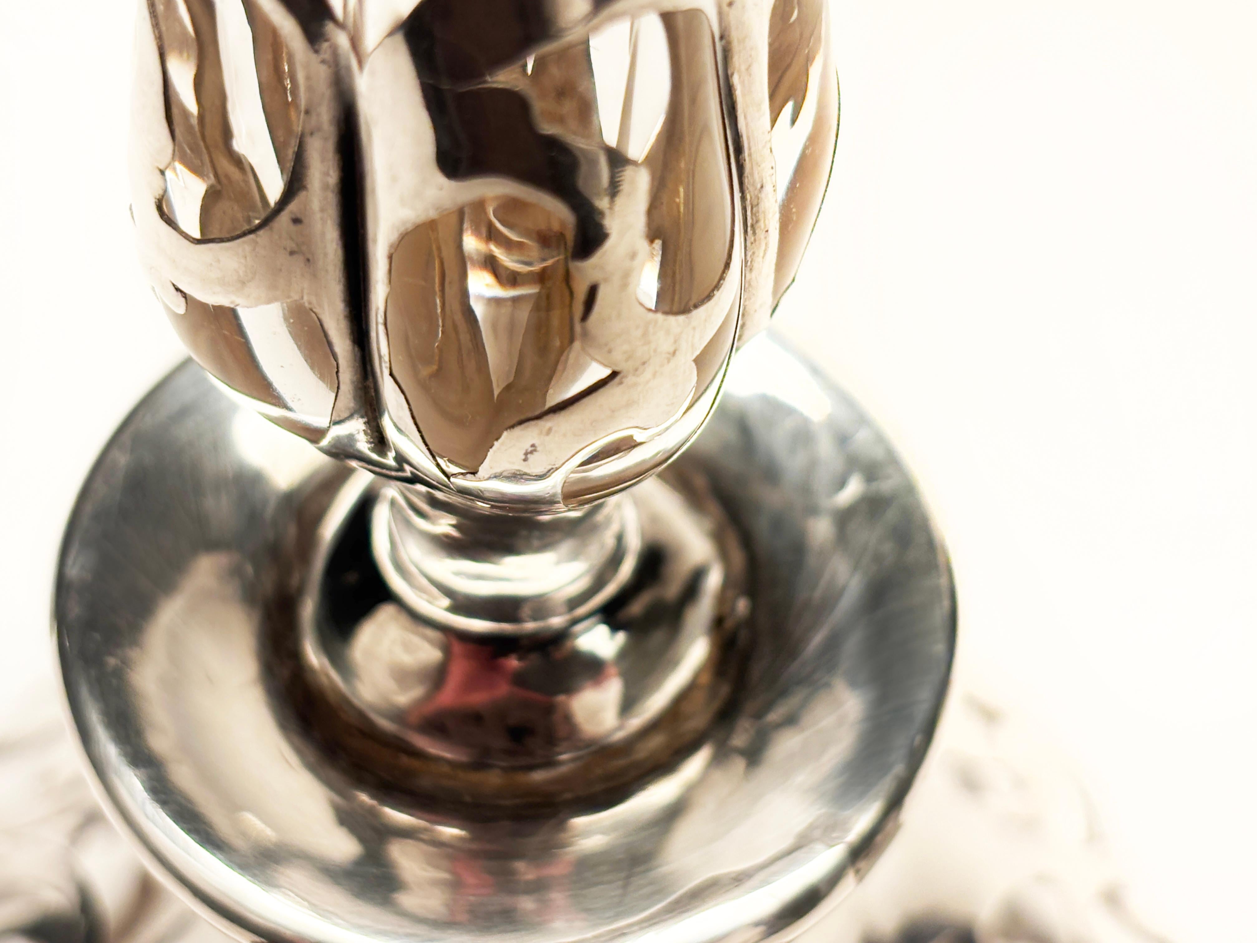 Bottiglia di profumo in vetro artistico Art Nouveau con sovrapposizione in sterling traforato in vendita 9