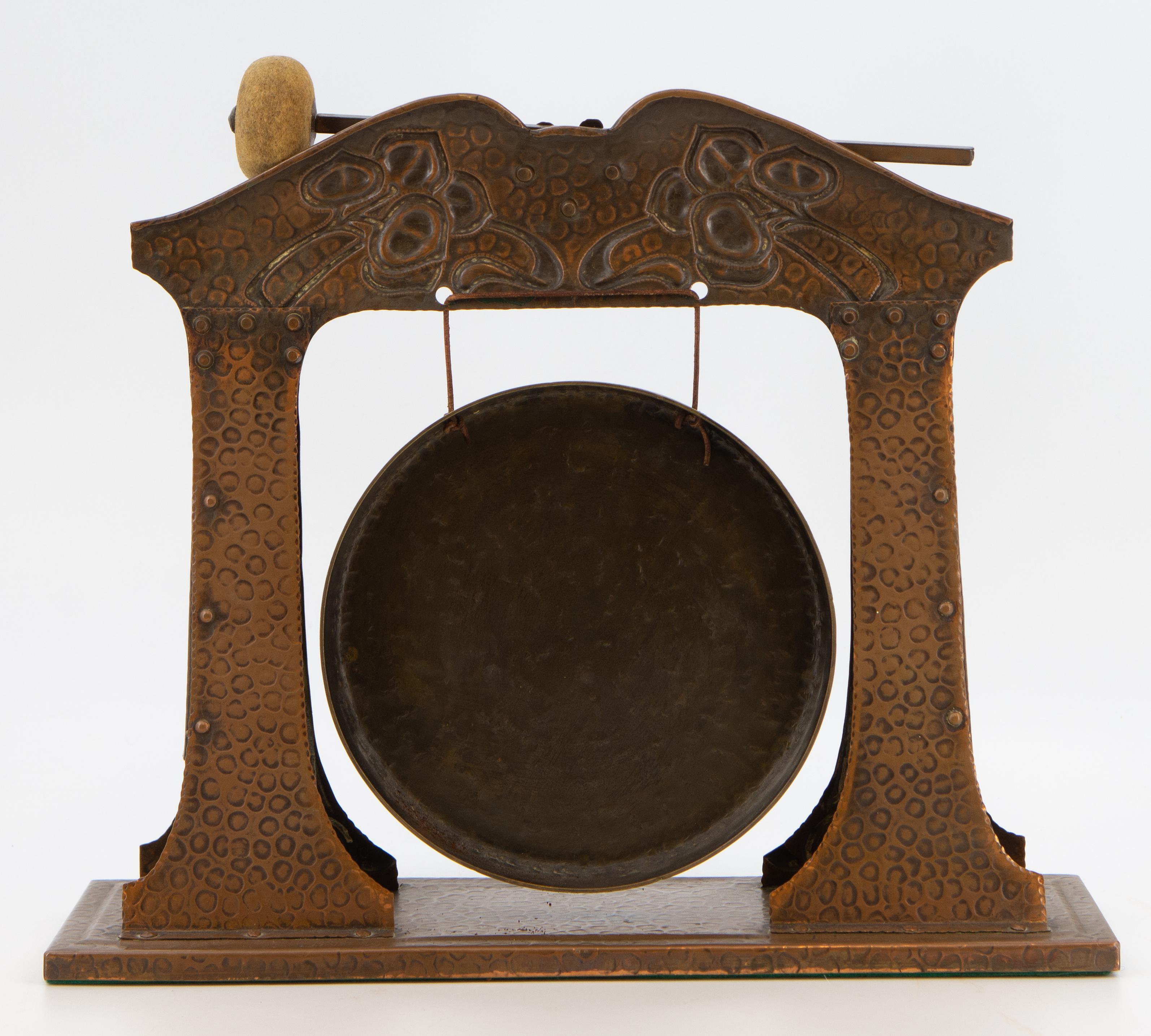 Art Nouveau Arts & Crafts Copper Table Top Dinner Gong  For Sale 2