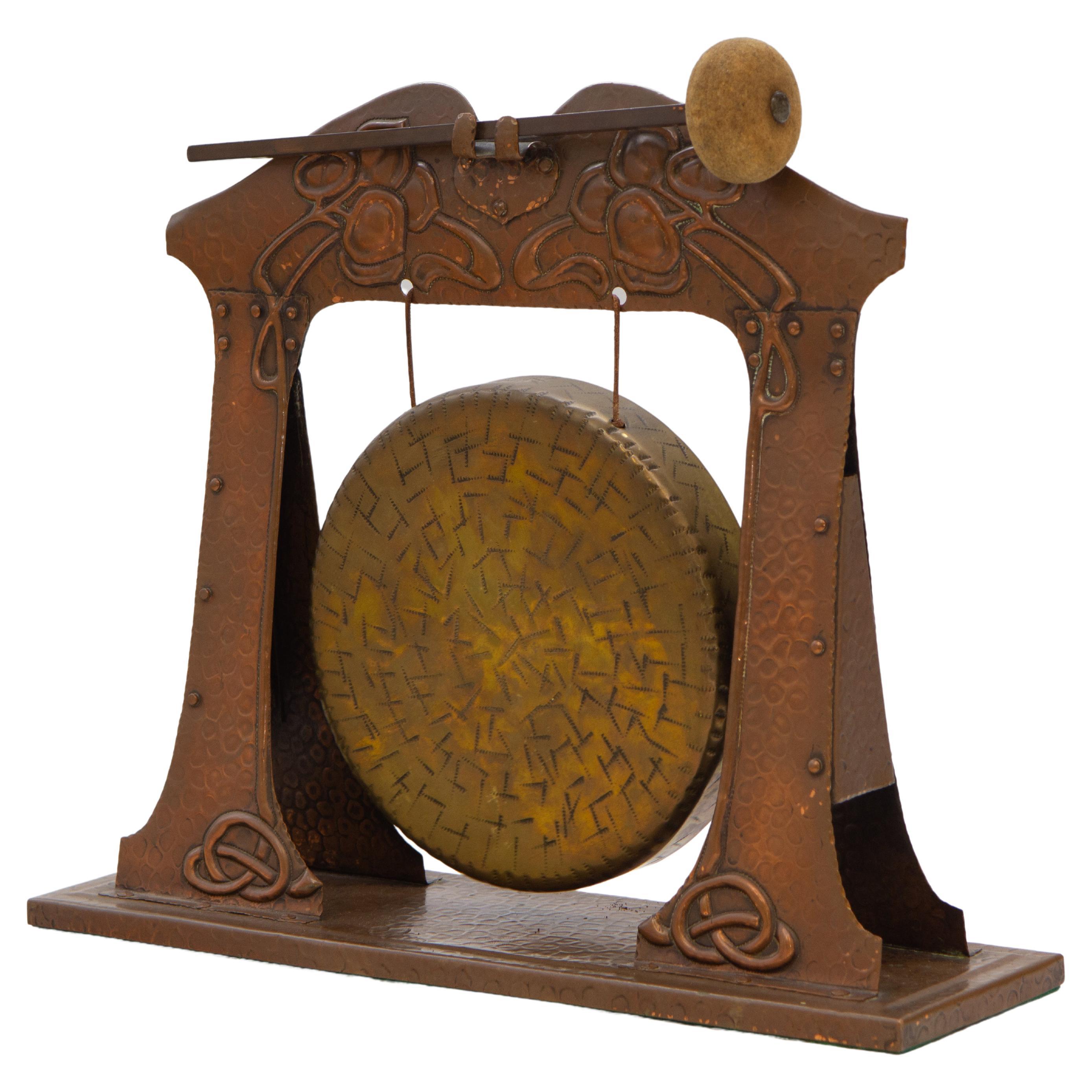 Art Nouveau Arts & Crafts Copper Table Top Dinner Gong  For Sale