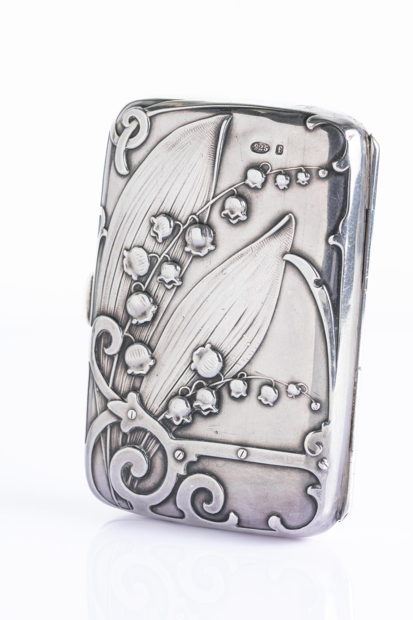 Art Nouveau Attribué à Charles Murat Etui à Cigarettes en Argent Sterling Unisexe en vente