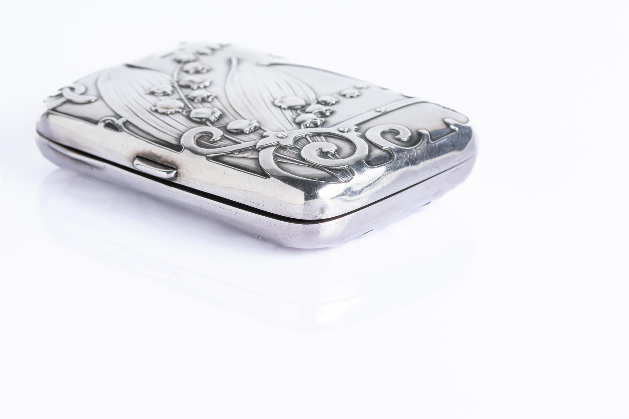 Art Nouveau Attribué à Charles Murat Etui à Cigarettes en Argent Sterling en vente 3