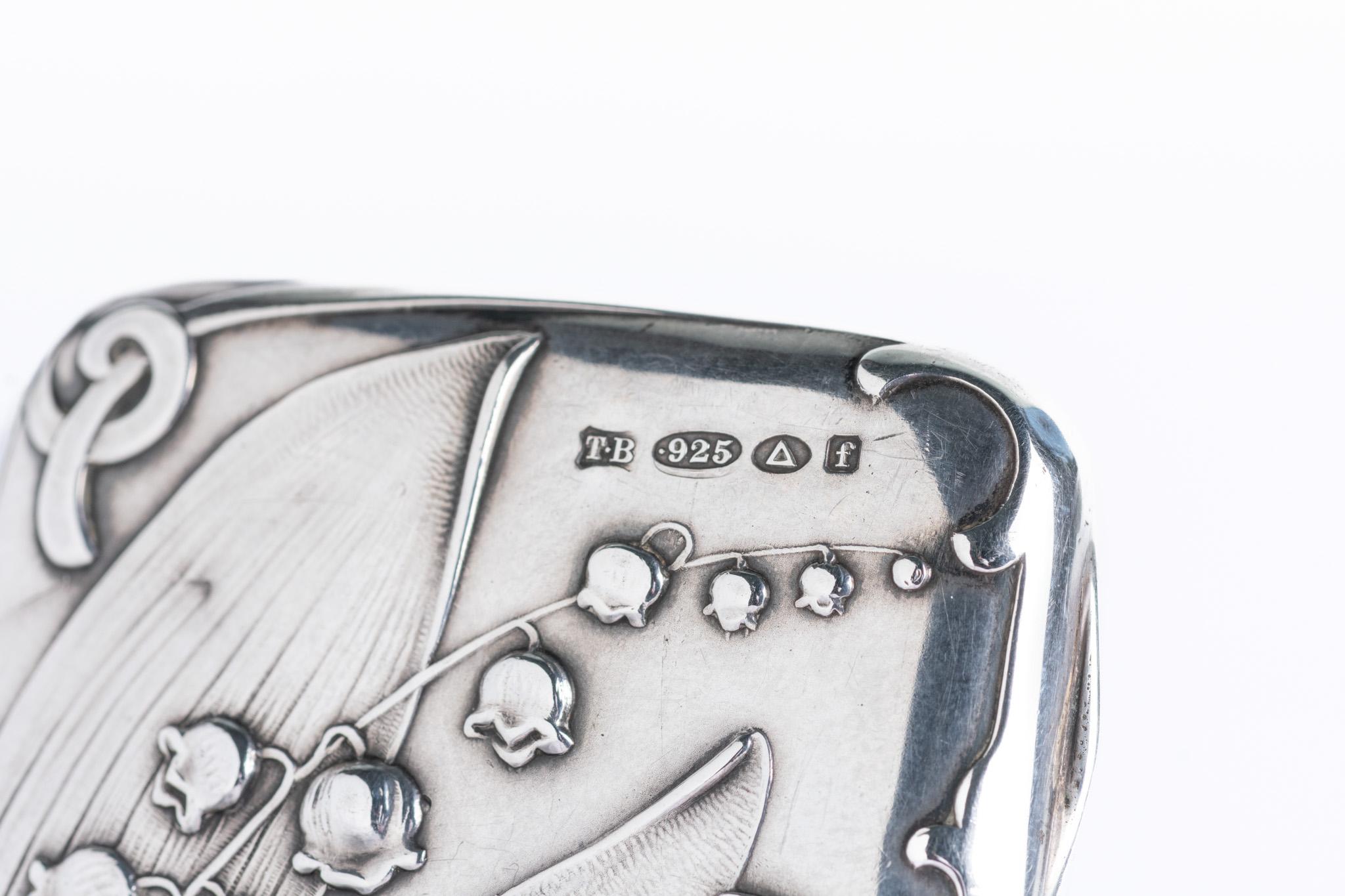Art Nouveau Attribué à Charles Murat Etui à Cigarettes en Argent Sterling en vente 4