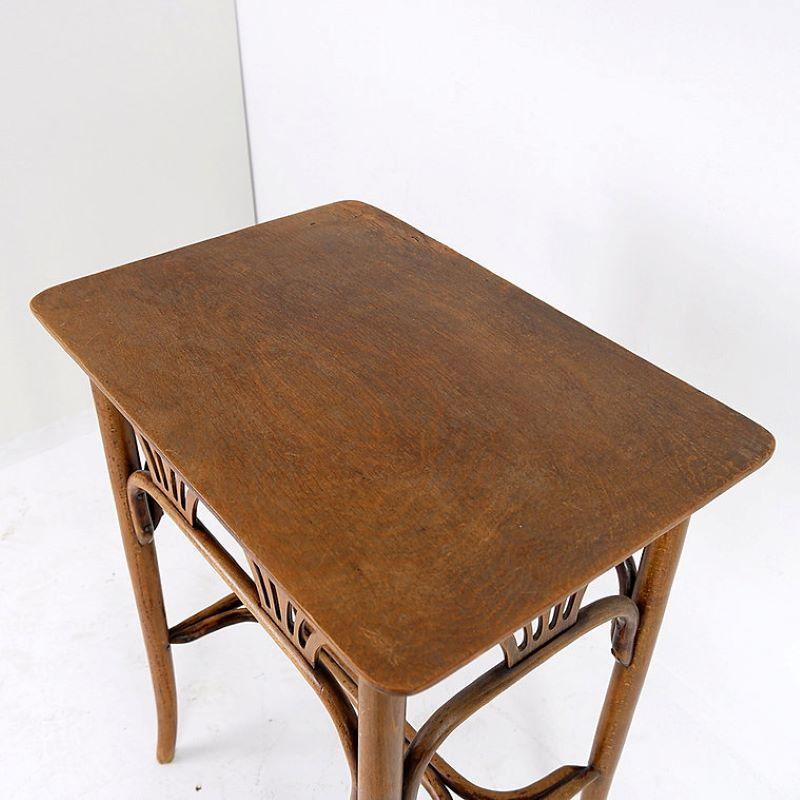 Art Nouveau Austrian Bentwood Small, Palm Side Table by Jacob and Joseph Kohn In Good Condition In Brussels , BE