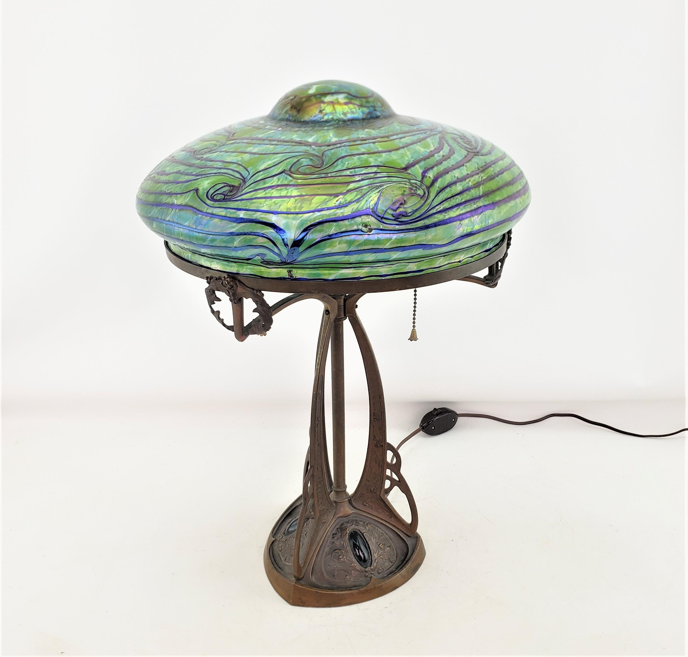 Art Nouveau Austrian Bronze Table Lamp with Loetz Styled Art Glass Shade  In Good Condition For Sale In Hamilton, Ontario