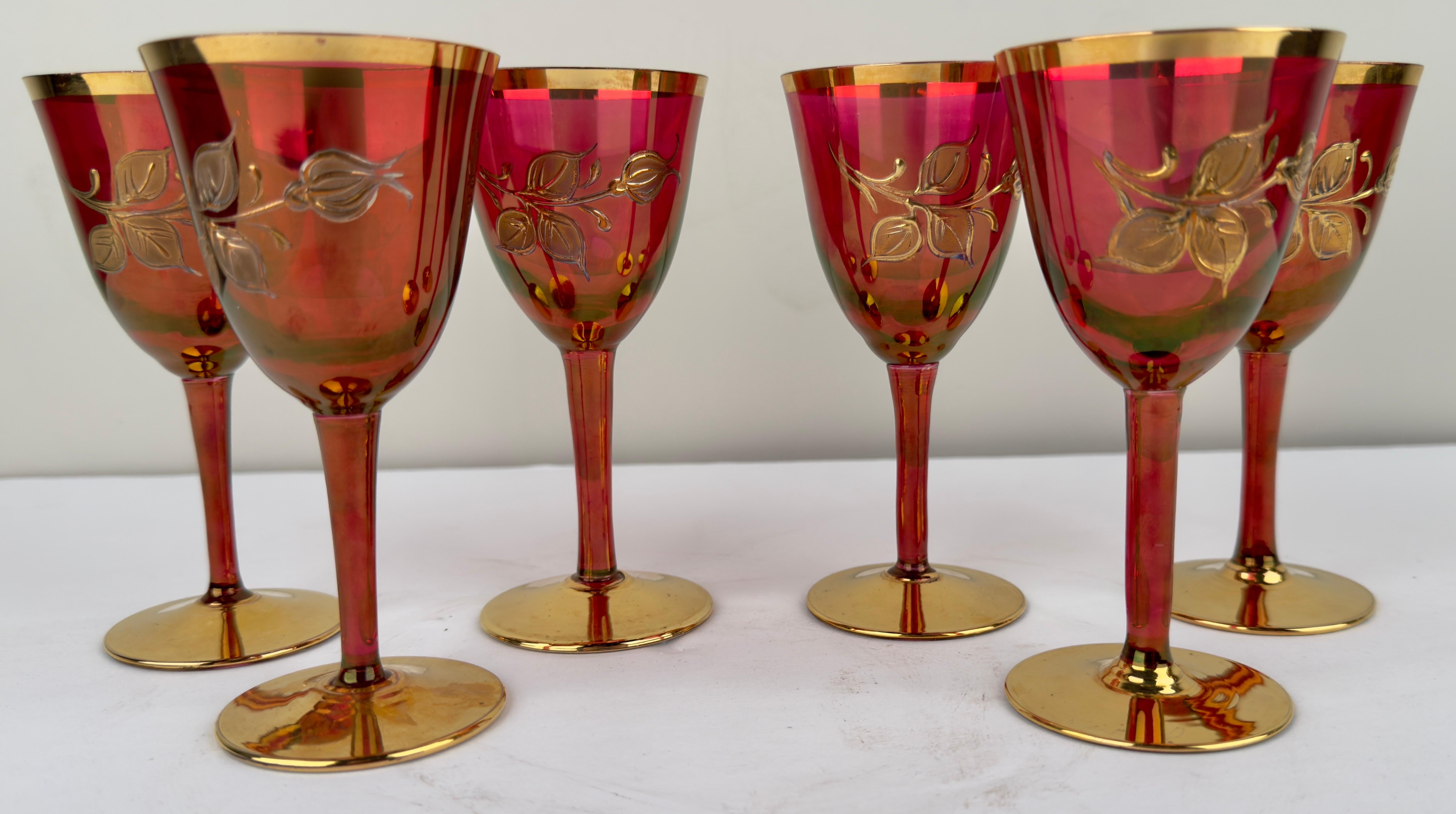 Art Nouveau Austrian Ruby & 24K Gold Etched Wine Glasses and Decanter, Set of 7 For Sale 1