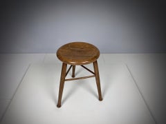Art Nouveau Ball Legs Oak Tripod Stool, 1910s, Austria