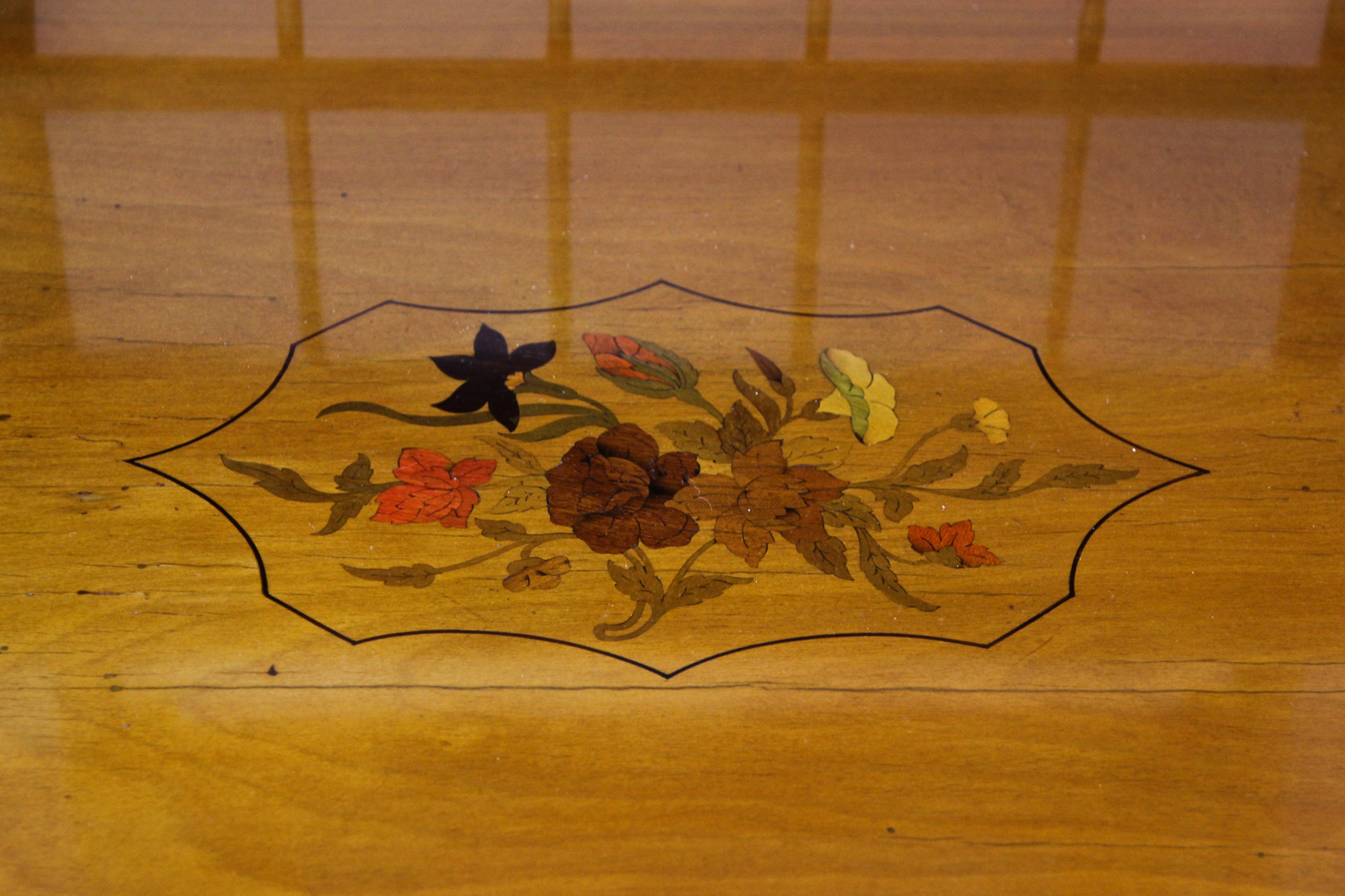 Inlay Art Nouveau Bamboo Vanity Table, Austria, circa 1910