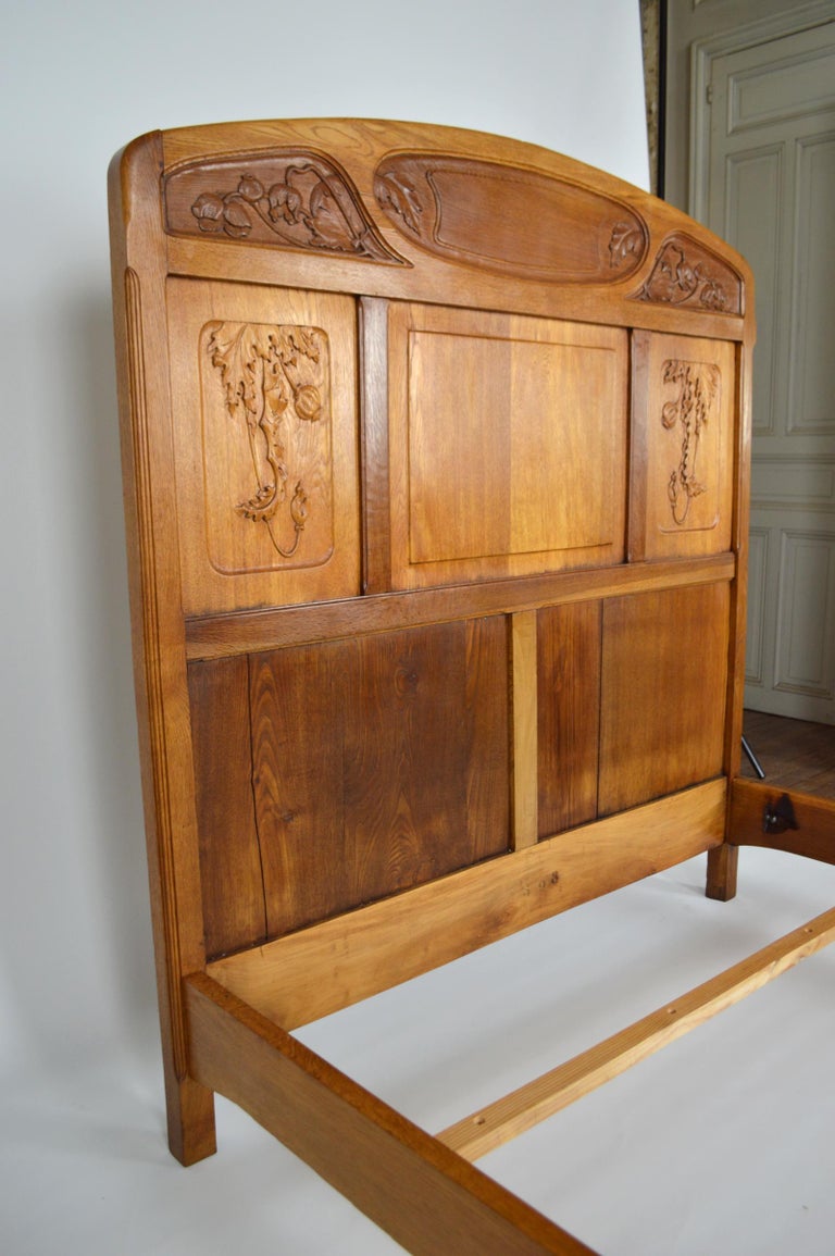 Art Nouveau Bed in Carved Oak, Opium Poppy Theme, France, circa 1910