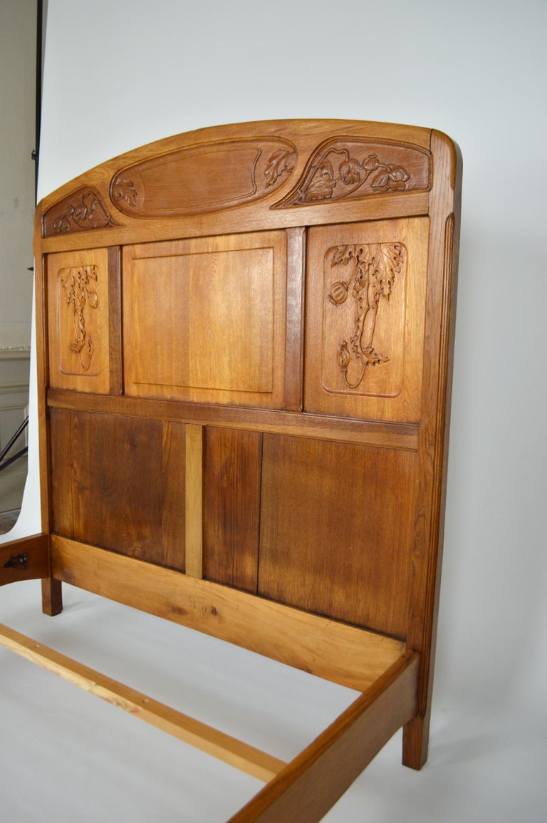 Art Nouveau Bed in Carved Oak, Opium Poppy Theme, France, circa 1910