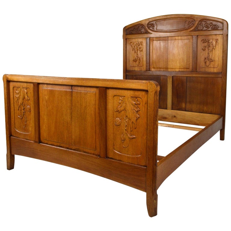 Art Nouveau Bed in Carved Oak, Opium Poppy Theme, France, circa 1910