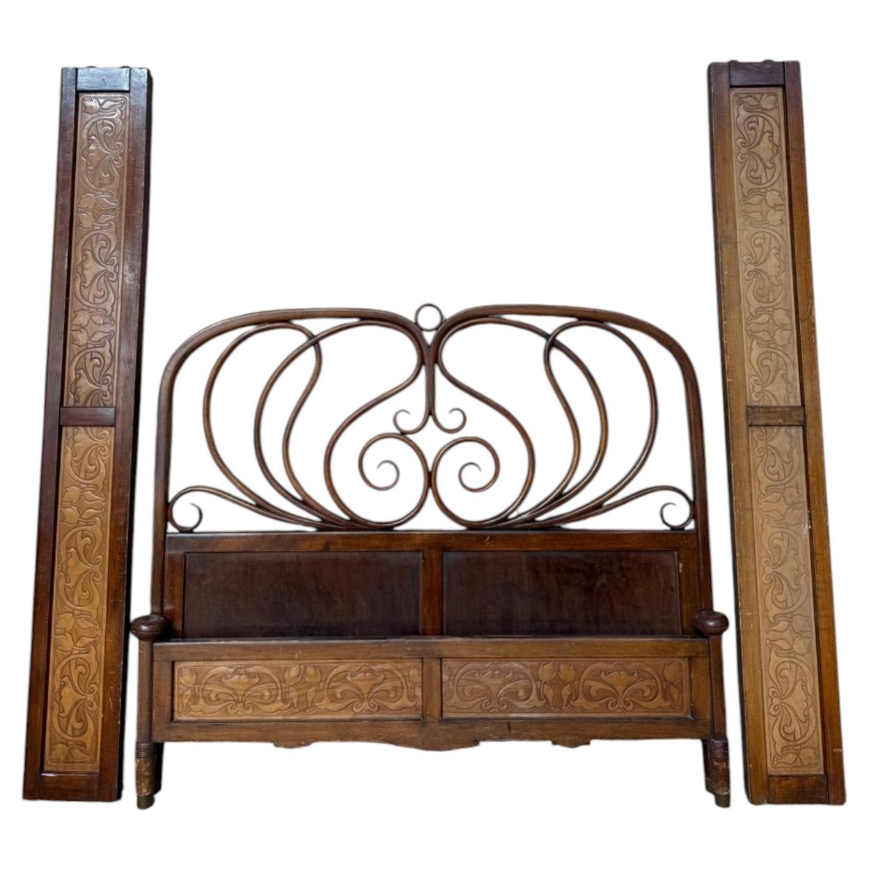 Lit Art nouveau, vers 1900, en bois galbé, attribué à Kohn / Thonet