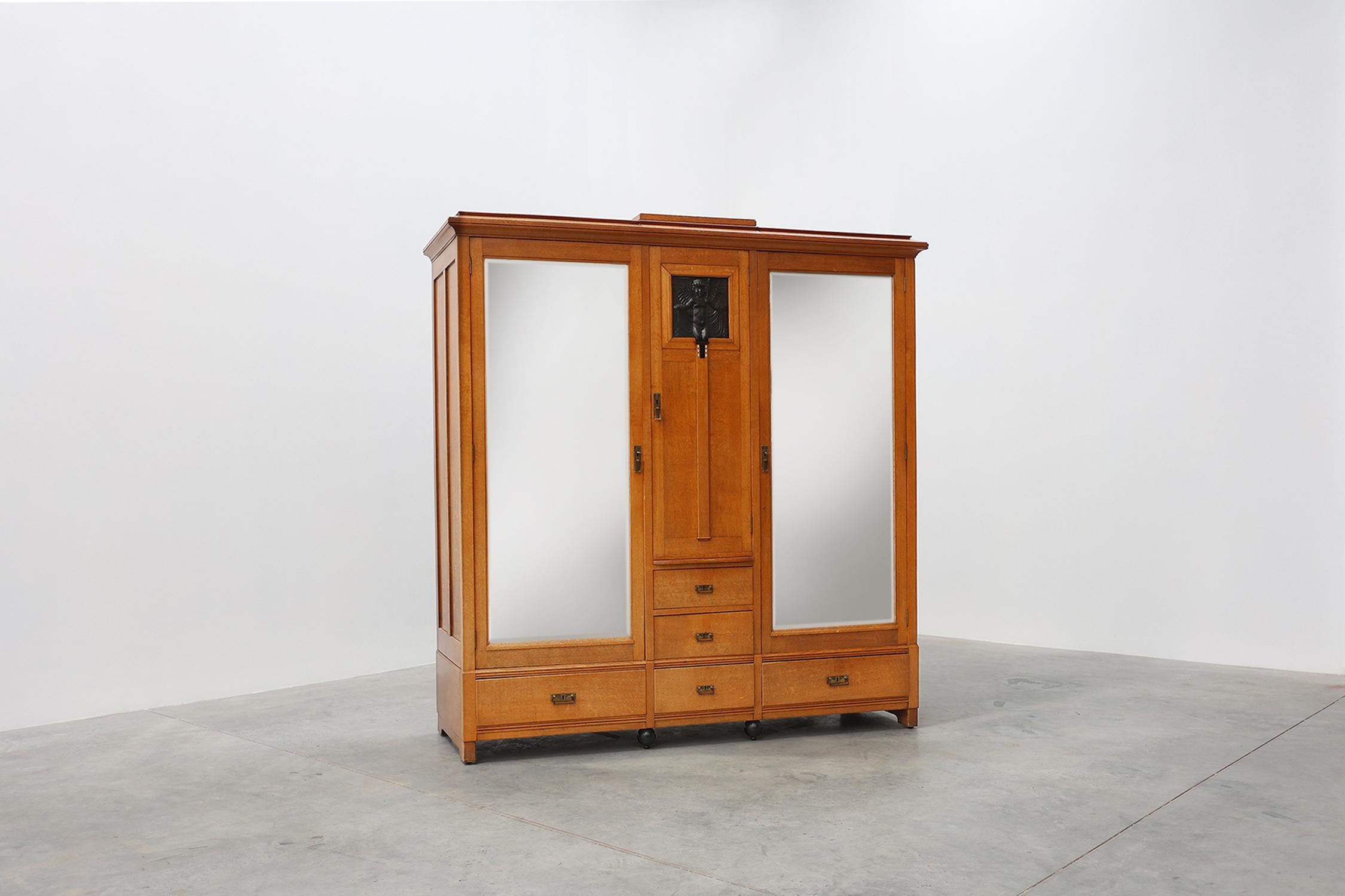 Belgian Art Nouveau bedroom set attr. to De Coene with artwork by Geo Verbanck, Belgium For Sale