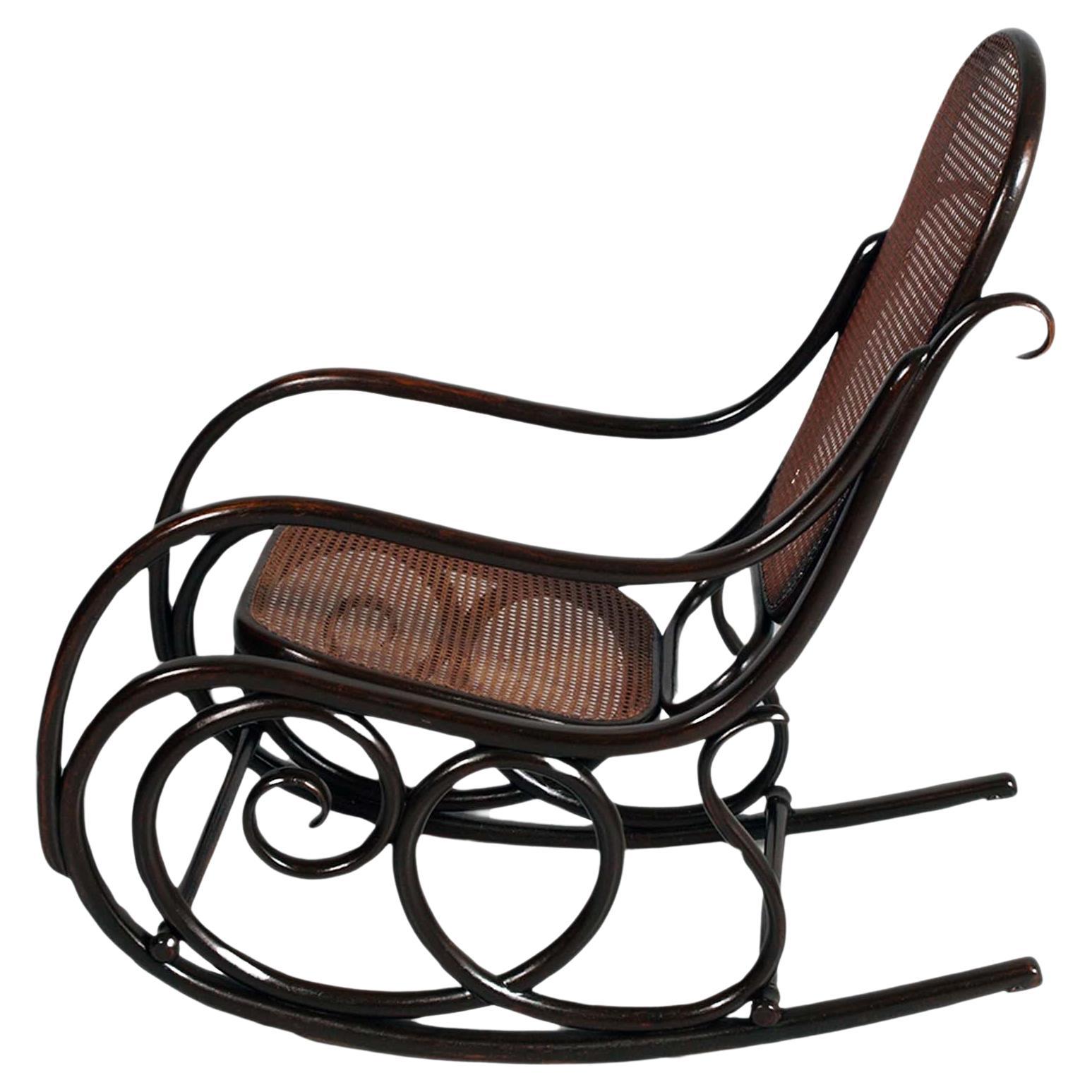 Silla mecedora Art Nouveau de haya y tejido de Jacob and Josef Kohn, 1910 circa