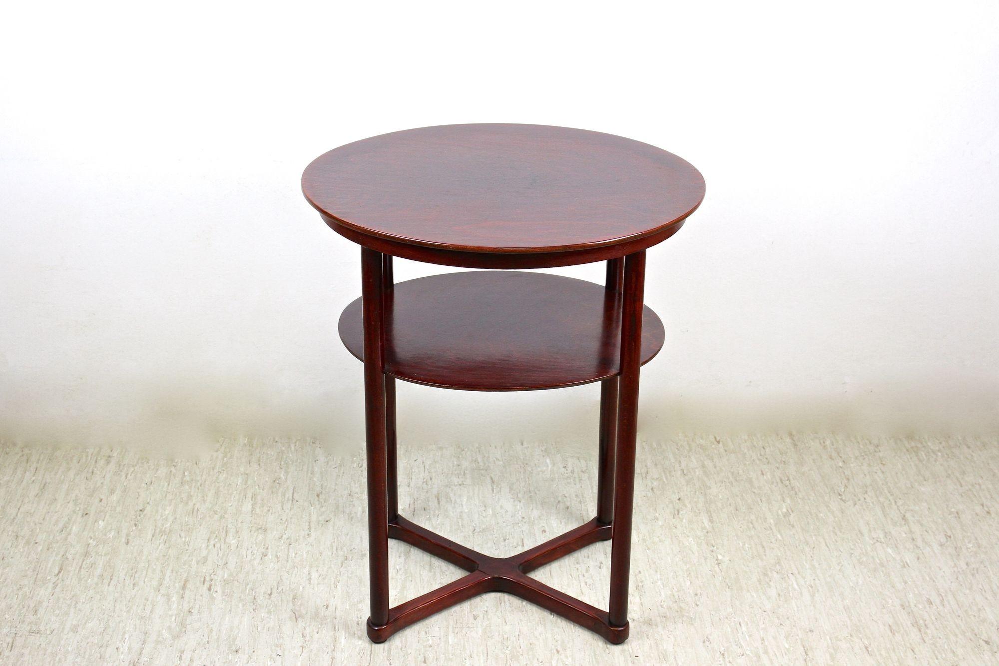 20th Century Art Nouveau Beechwood Side Table by J. Hoffmann for J & J Kohn, Austria ca. 1910 For Sale