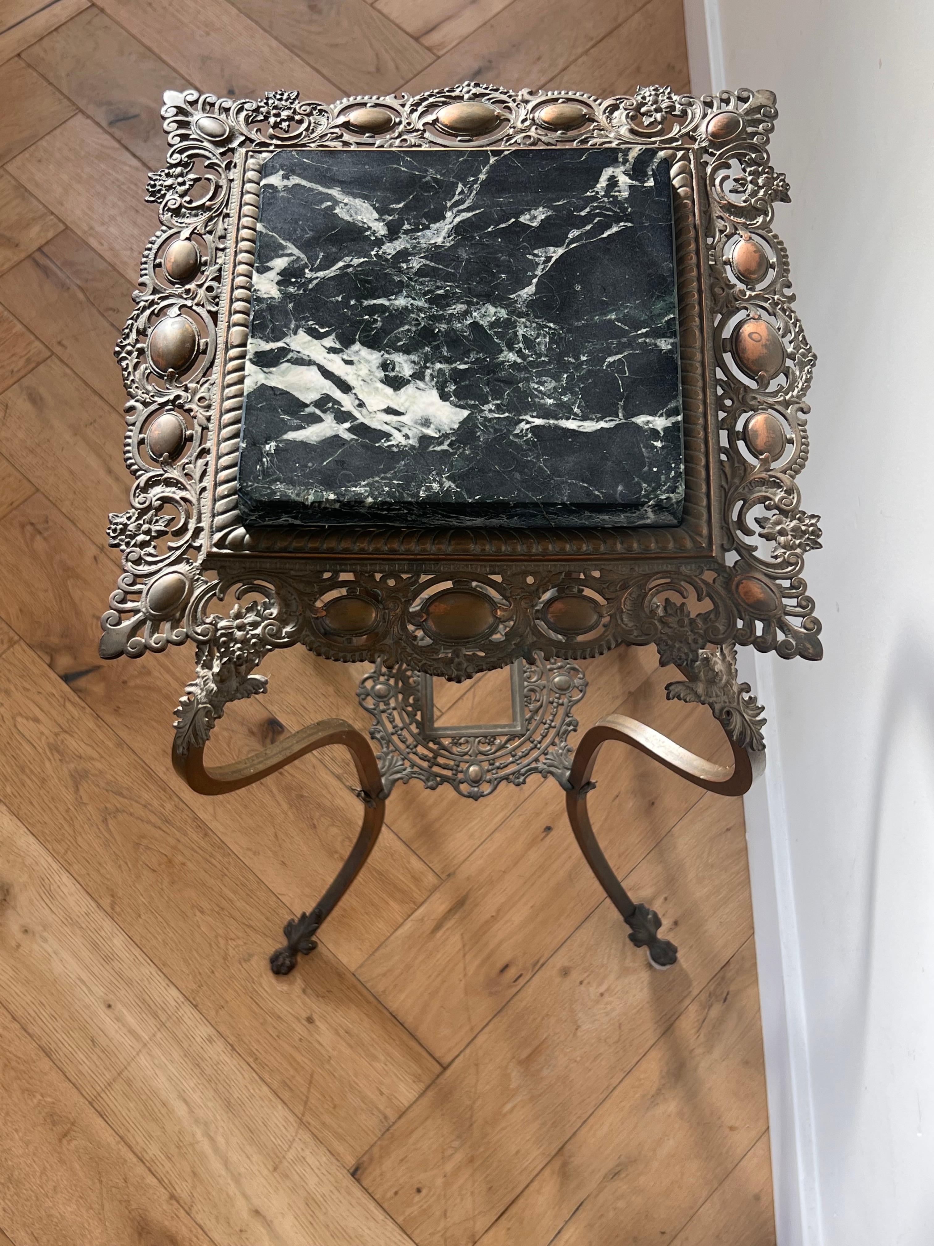 Late Victorian Victorian brass and marble pedestal jardinière side table, late 19th c  For Sale