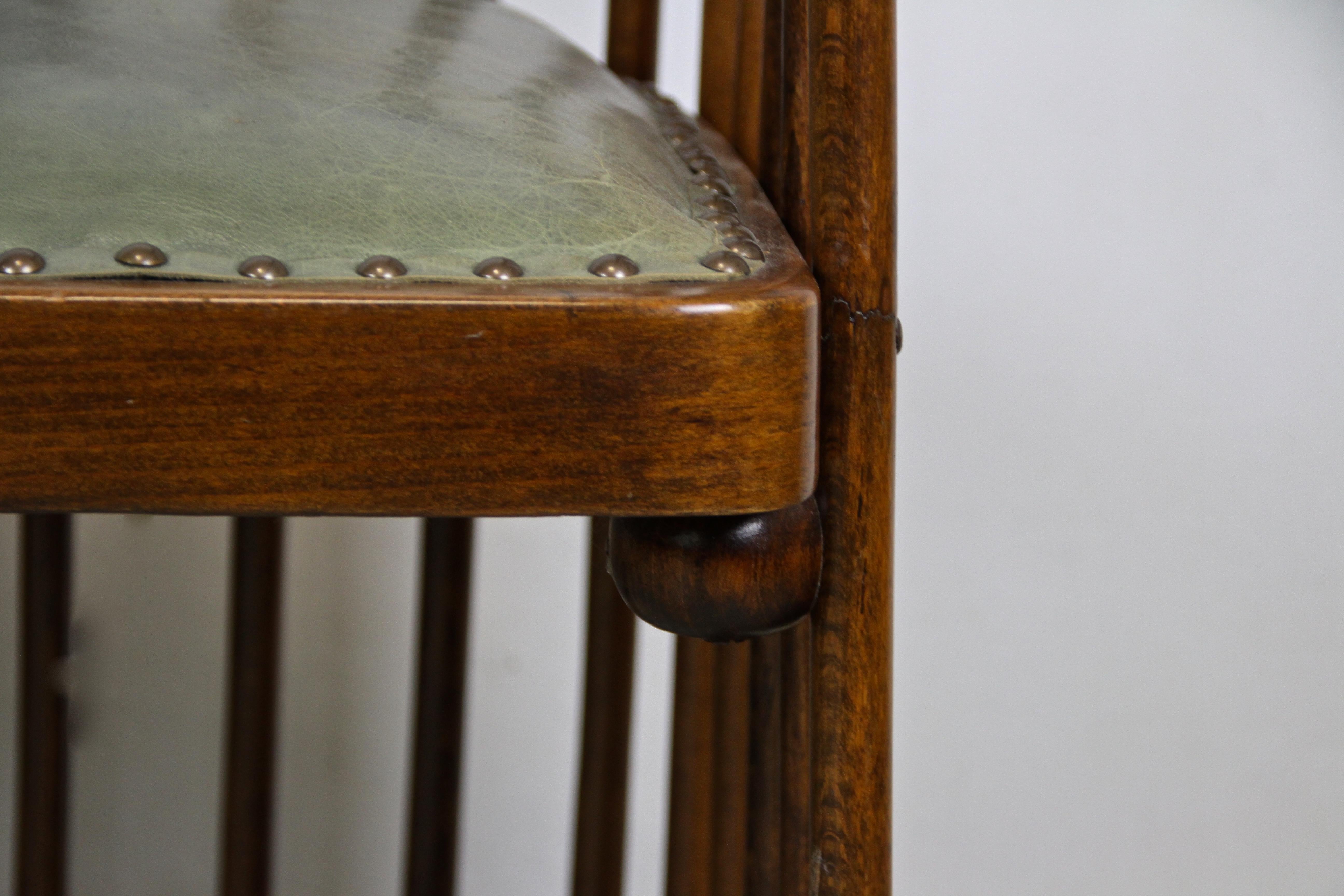Art Nouveau Bentwood Bench by Josef Hoffmann for J&J Kohn, Austria, circa 1905 4