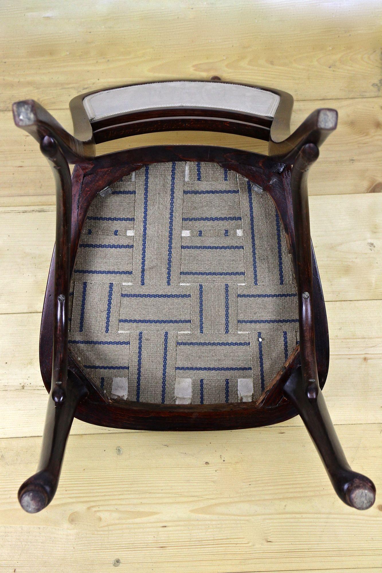 Art Nouveau Bentwood Chair by Thonet, Newly Upholstered, Austria, circa 1905 5