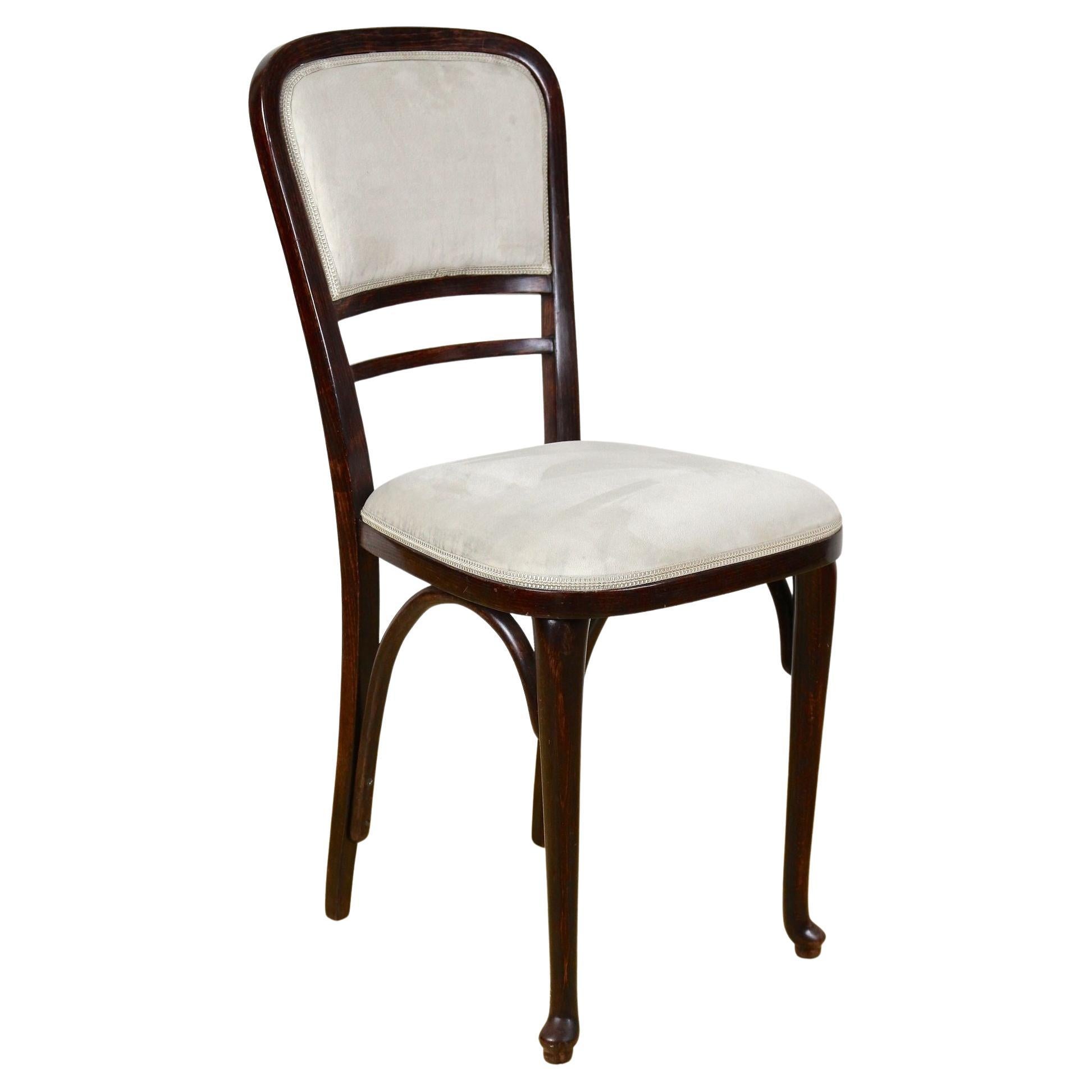 Art Nouveau Bentwood Chair by Thonet, Newly Upholstered, Austria, circa 1905