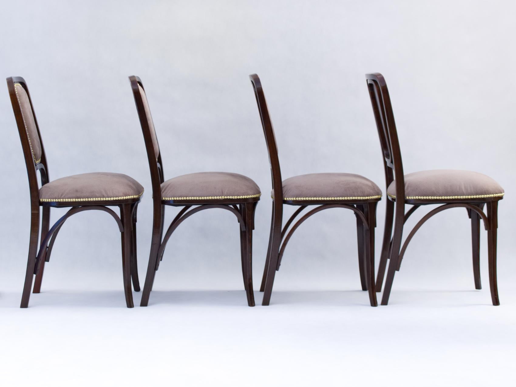 Art Nouveau Bentwood Chairs by Thonet circa 1905, Set of 4 In Good Condition In Lucenec, SK