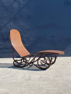 Jugendstil-Liegestuhl aus gebogenem Holz von Michael Thonet, Wien, CIRCA 1900